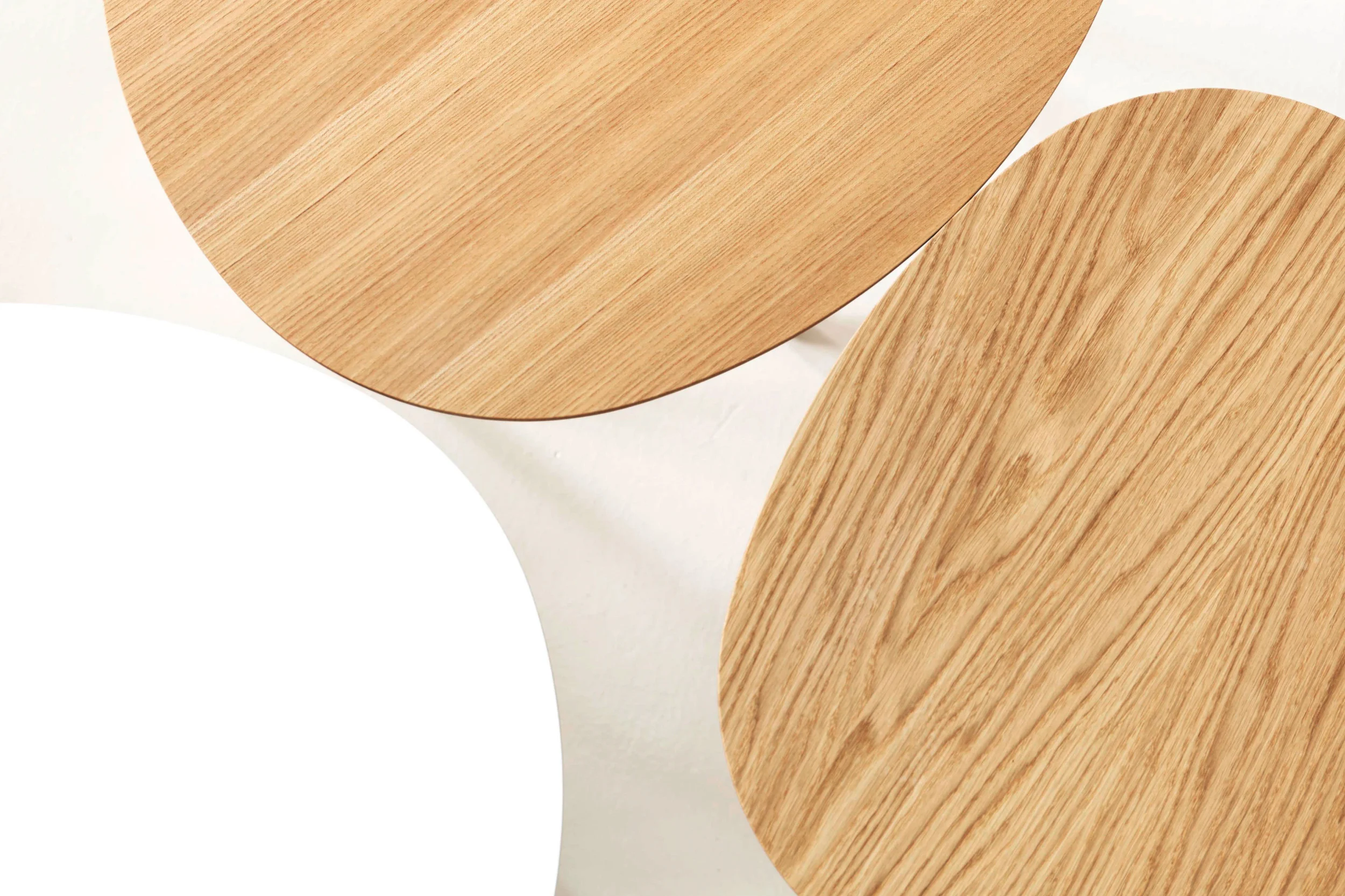 Morris coffee tables in white and oak