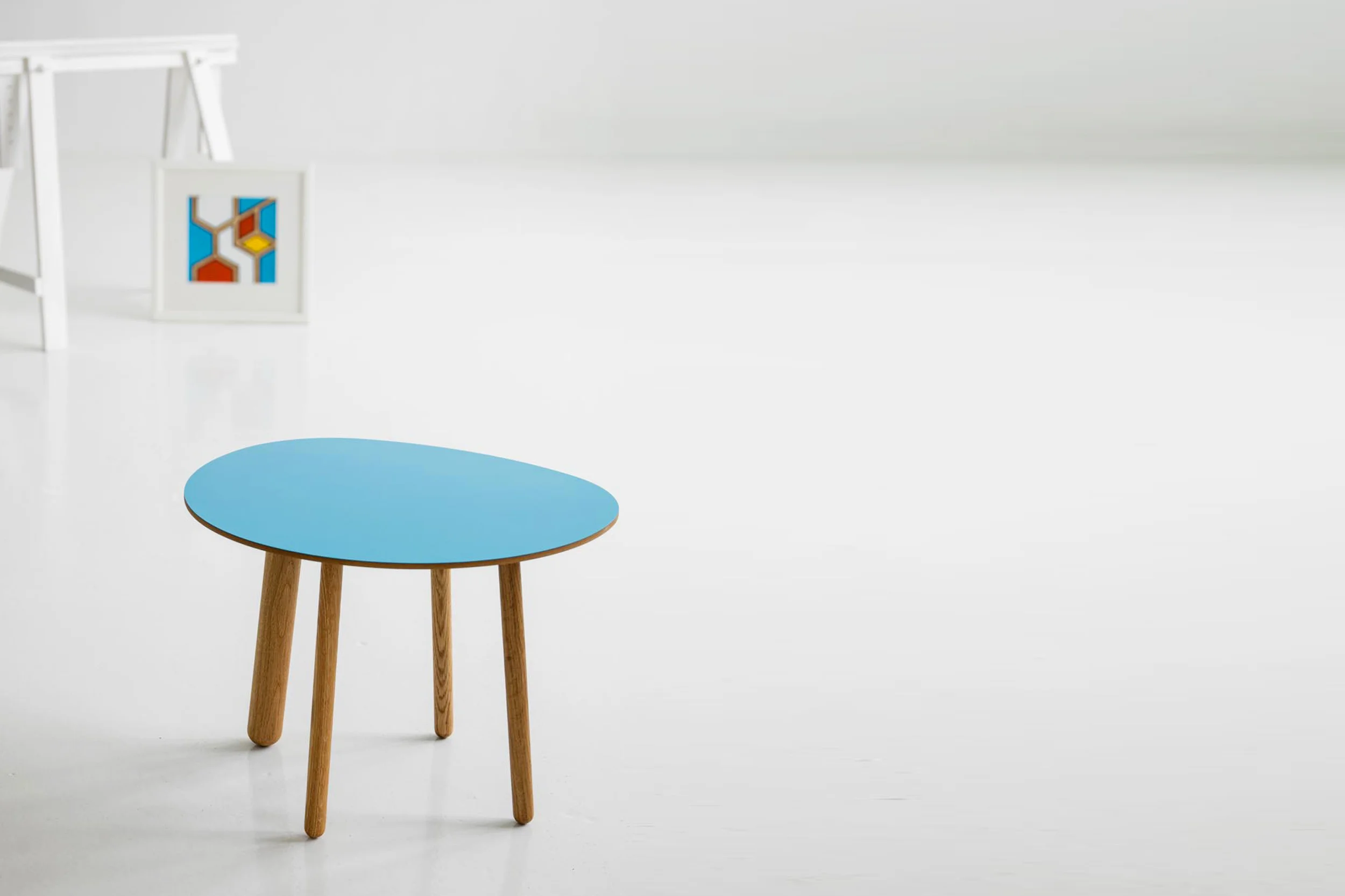 Morris coffee table model 5 in california blue