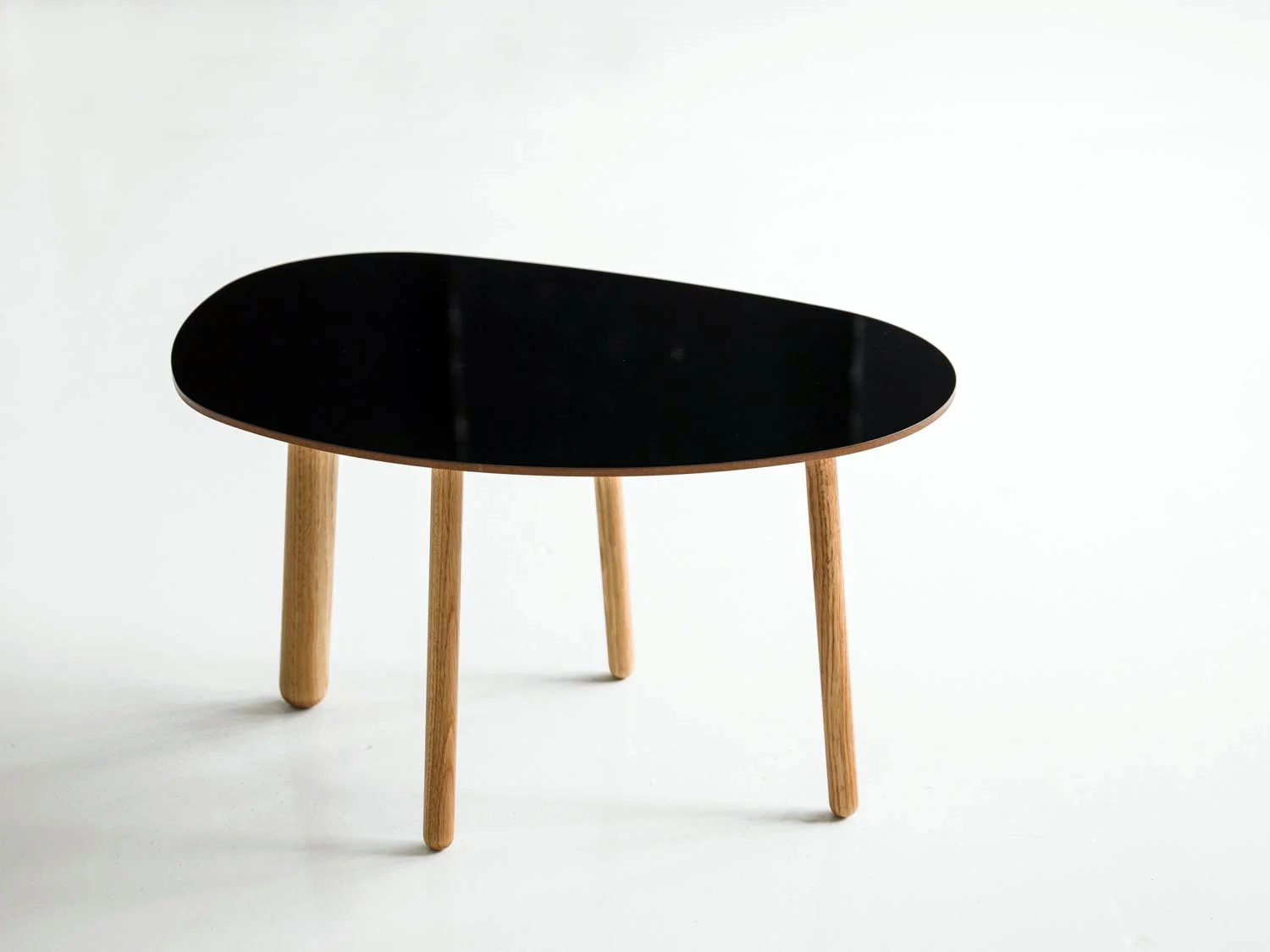 Model 4 glossy Black