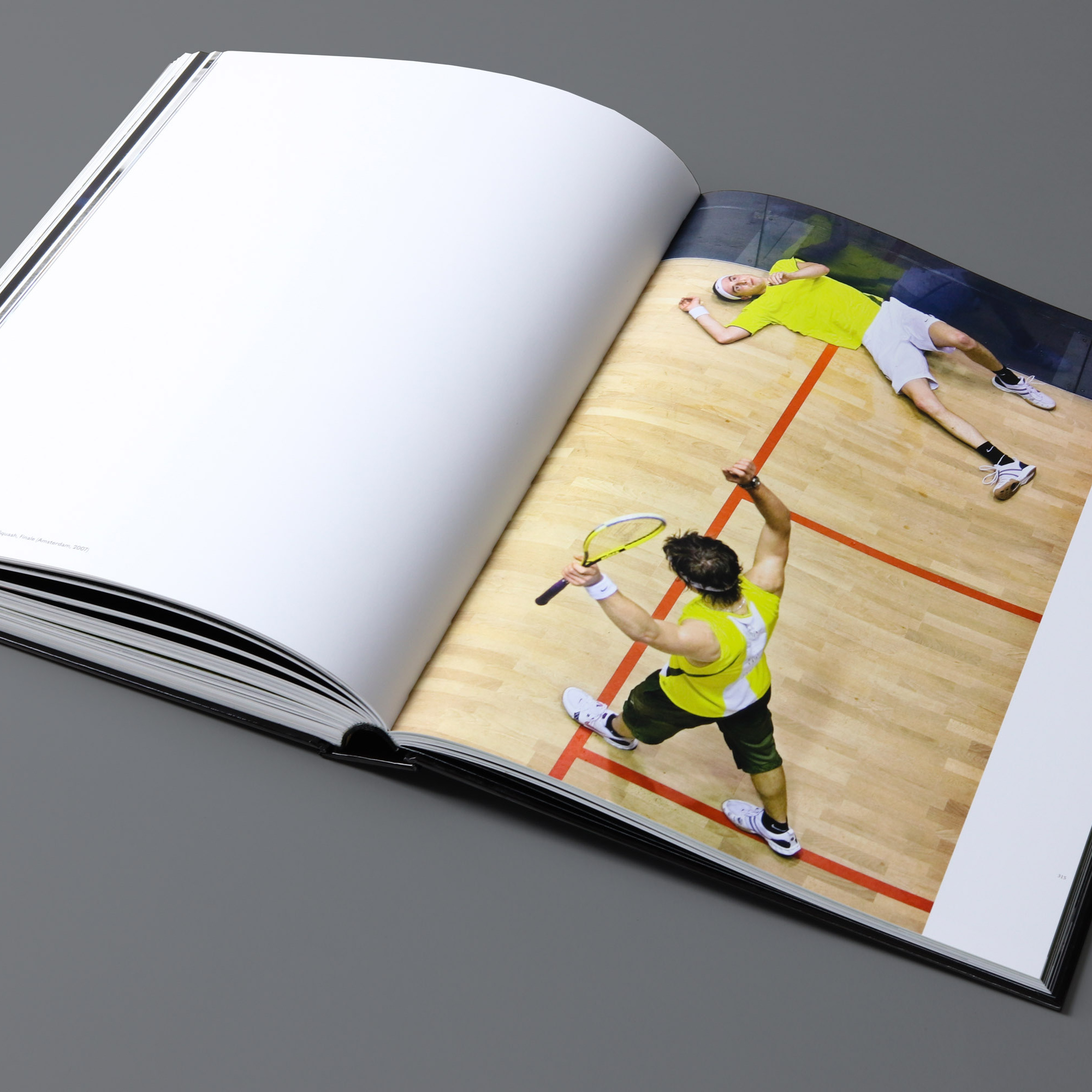 mendo-books-Sportret-studio-01-16-van-18-2000x2000-c-default.jpg