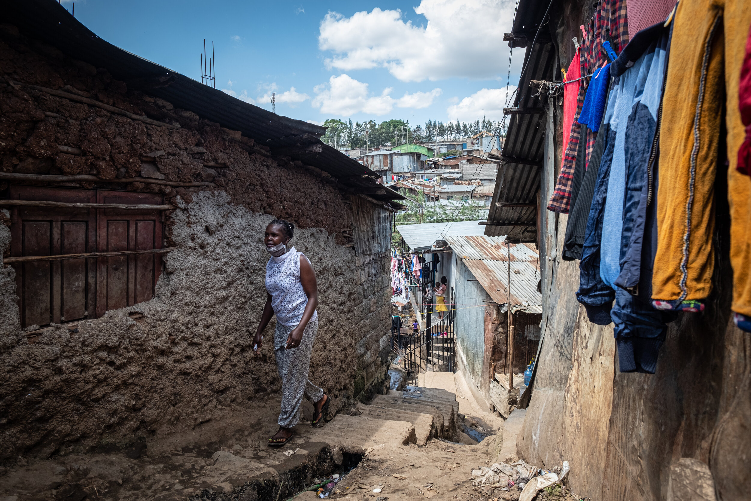 Mathare Toilets | Trouw | Door Joost Bastmeijer-16.jpg