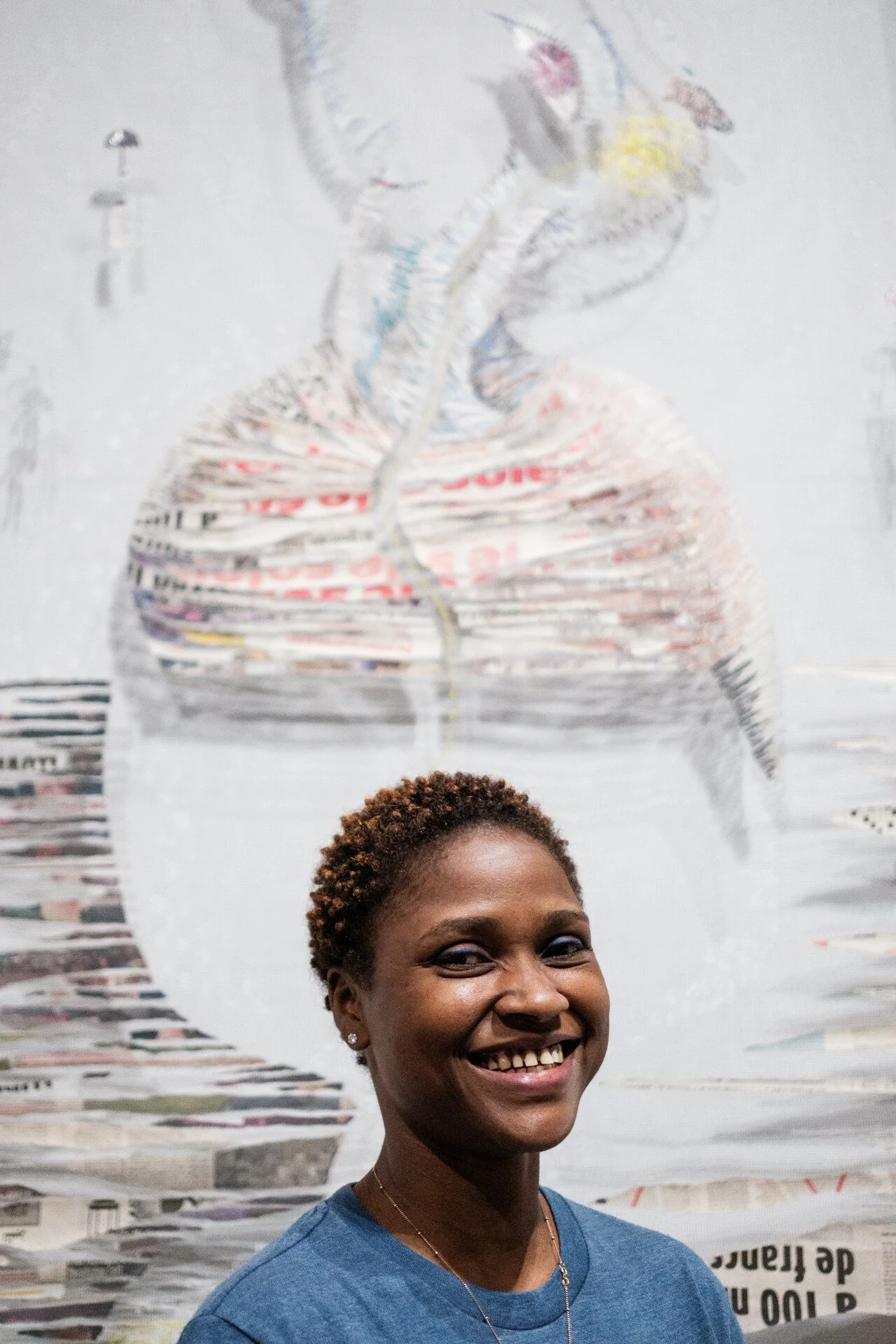 kunstenaar-amy-celestina-voor-haar-werk-in-het-museum-of-black.jpeg
