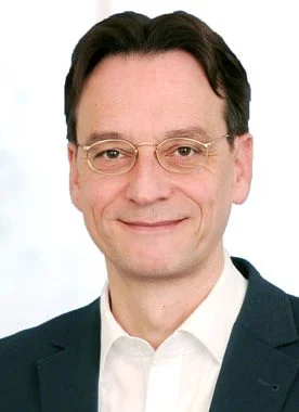 Prof.-Dr.-Christoph-Fiedler-276x380.jpg