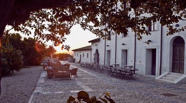 The setting for dinner and breakfast the next morning.