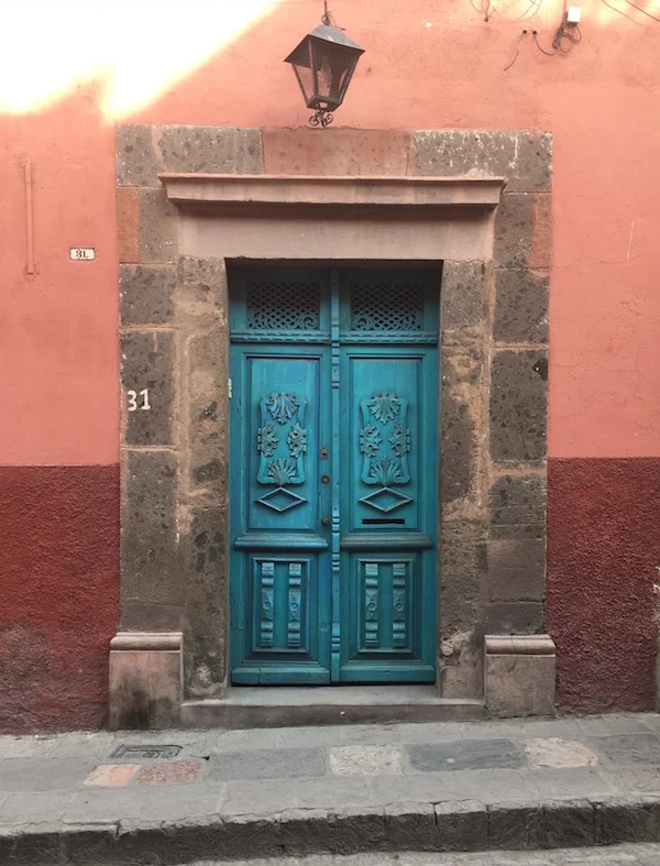 I must have a hundred pictures of San Miguel doors!