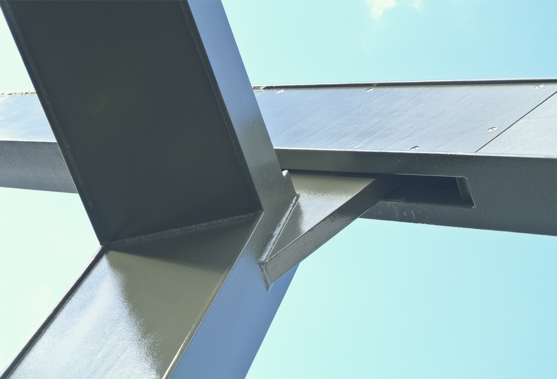 Simple elemental detailing has been used to create an elegant interpretation of an industrial aesthetic.