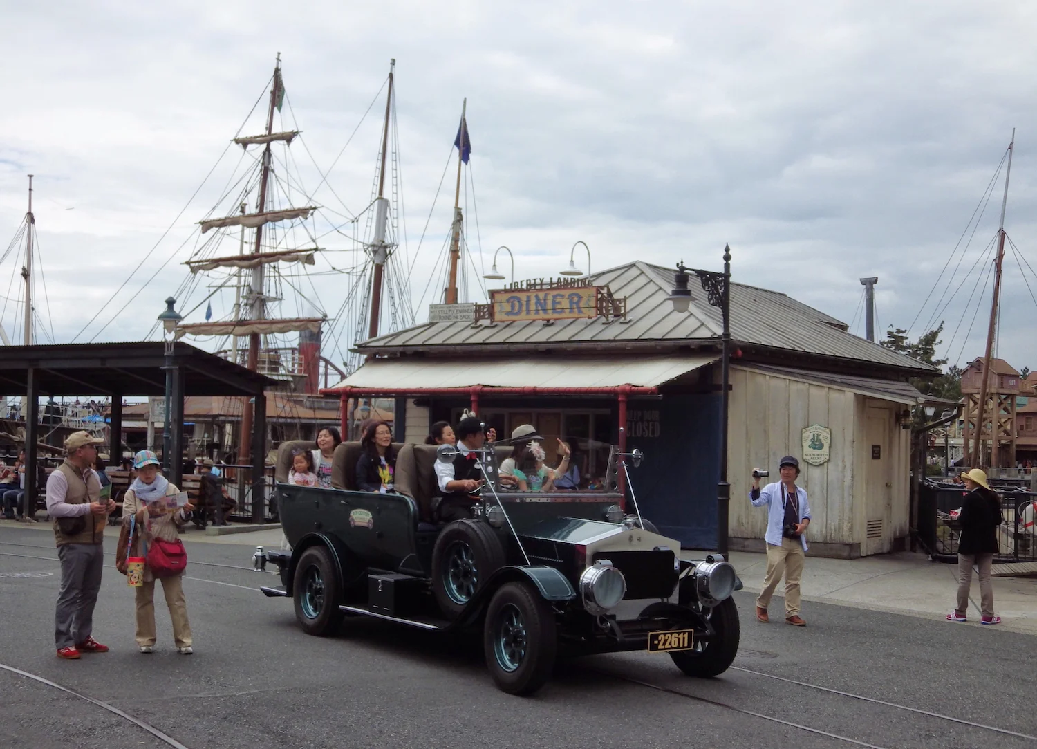 American_Waterfront_044_13x18.jpg