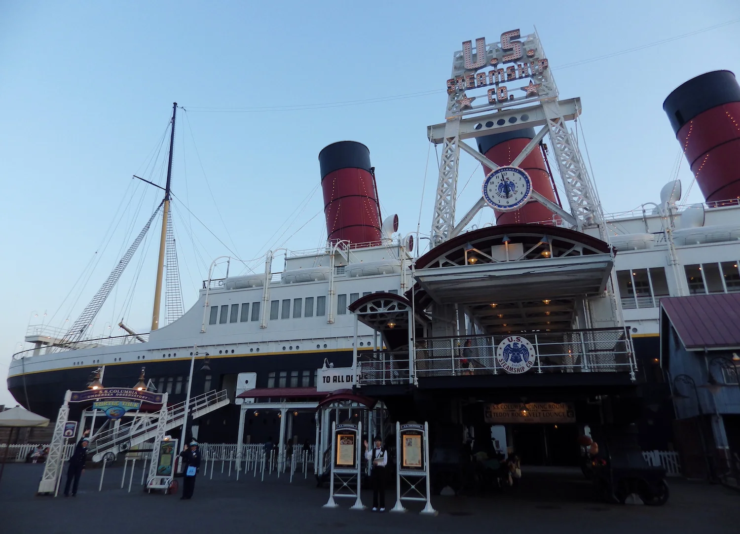 American_Waterfront_086_13x18.jpg