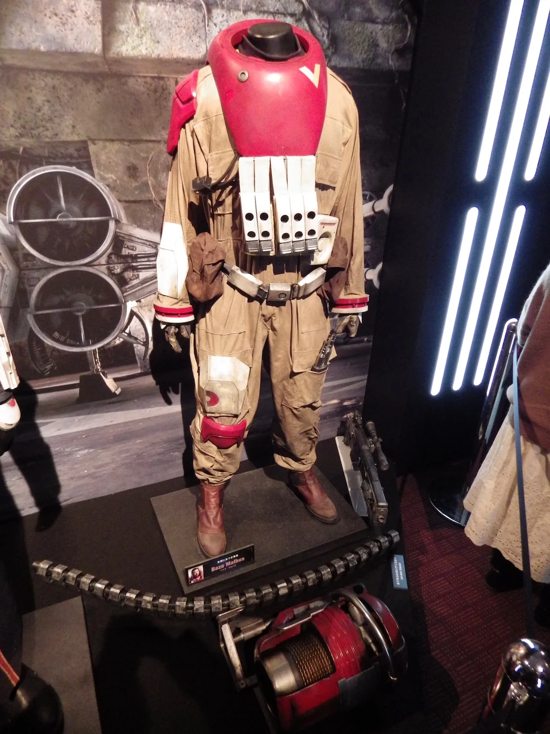 Shiodome_Star_Wars_091_3x4.jpg