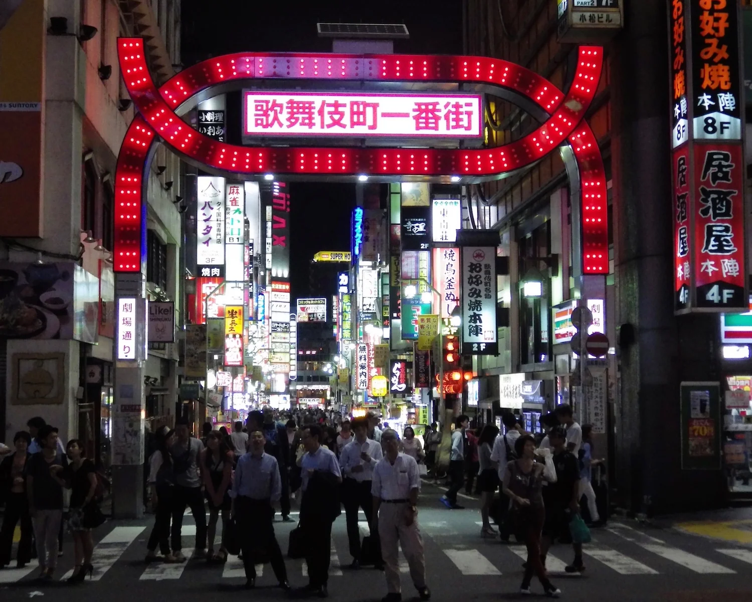 Kabukicho_002_20x25.jpg