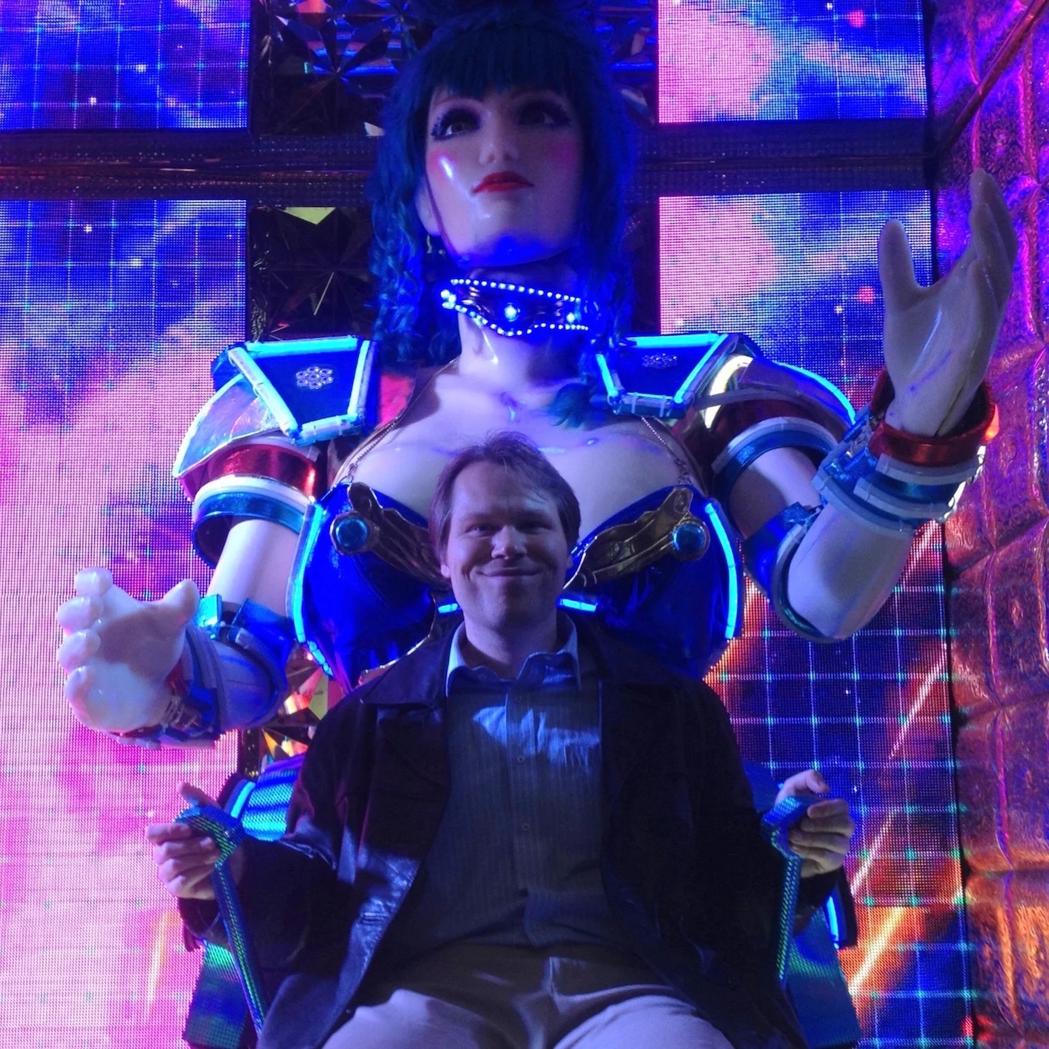 Kabukicho_006_Square.jpg