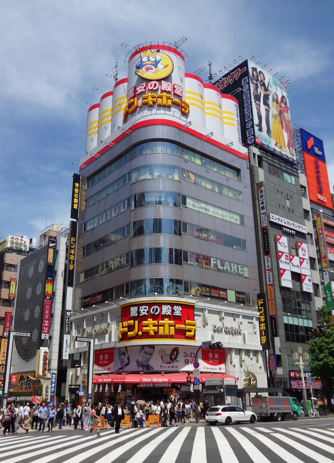 Kabukicho_066_13x18.jpg