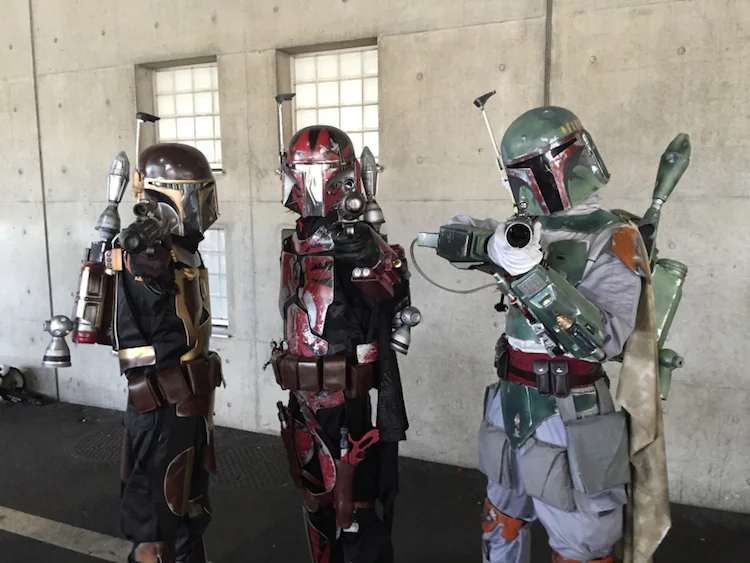 Cosplayers in Mandalorian armor at Tokyo Comic Con 2016. Photo by Tokyo Fox.