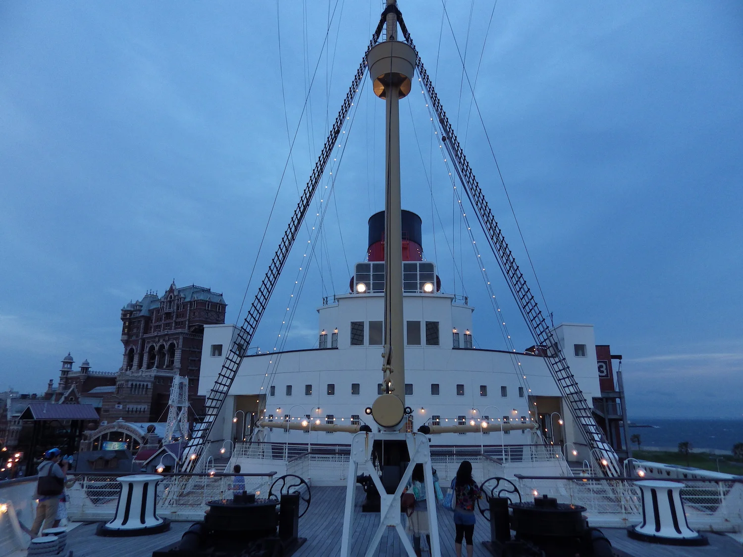 American_Waterfront_Update_024_3x4.jpg