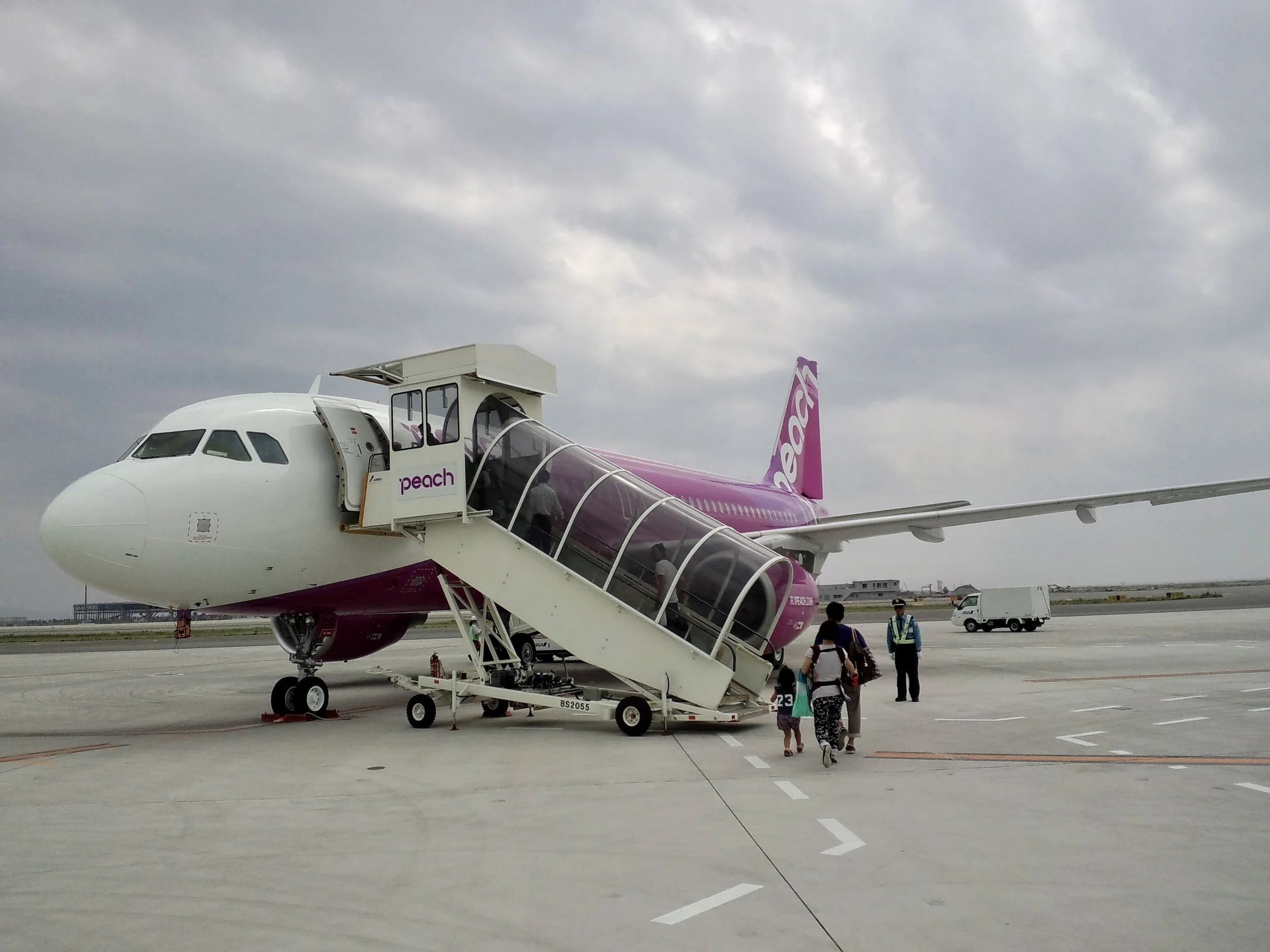 090-Peach-Kansai-International-Airport.JPG