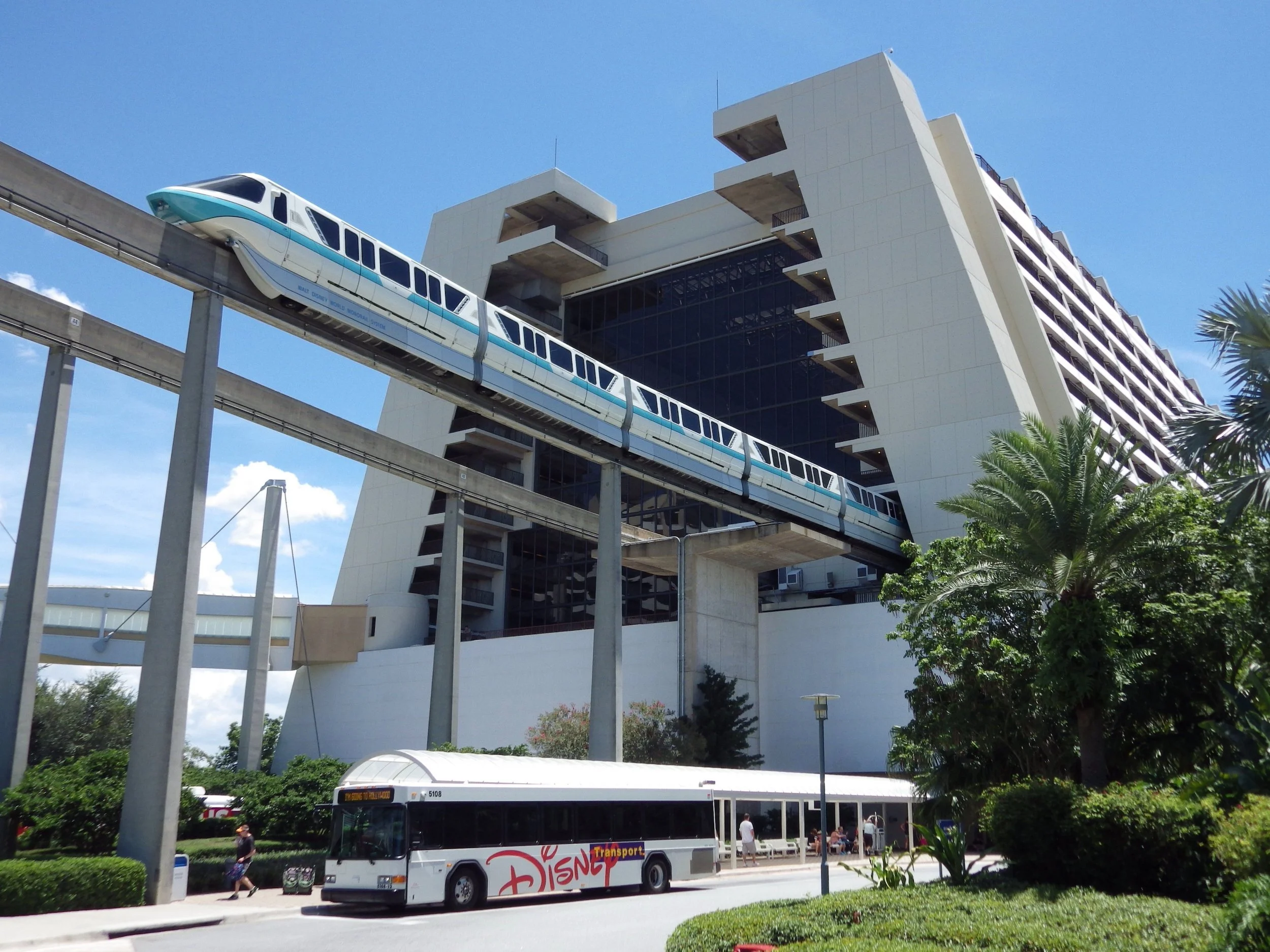 Disney-World-Hotels-001.jpg