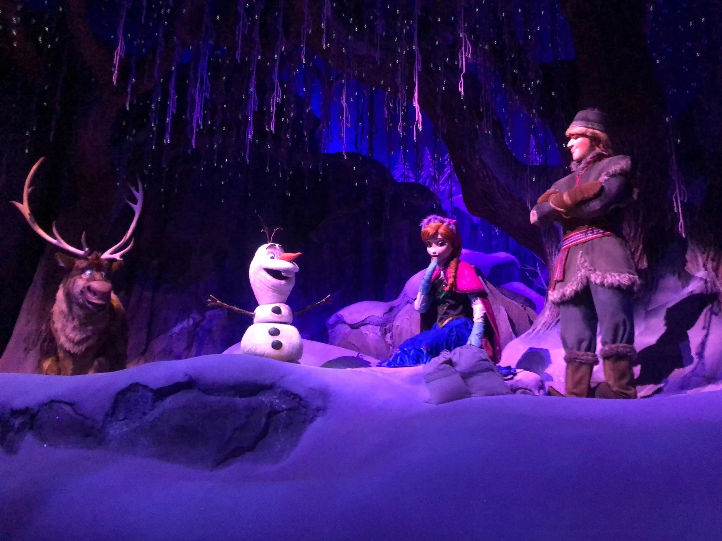 Fantasy-Springs-018-Anna-and-Elsa's-Frozen-Journey.jpg