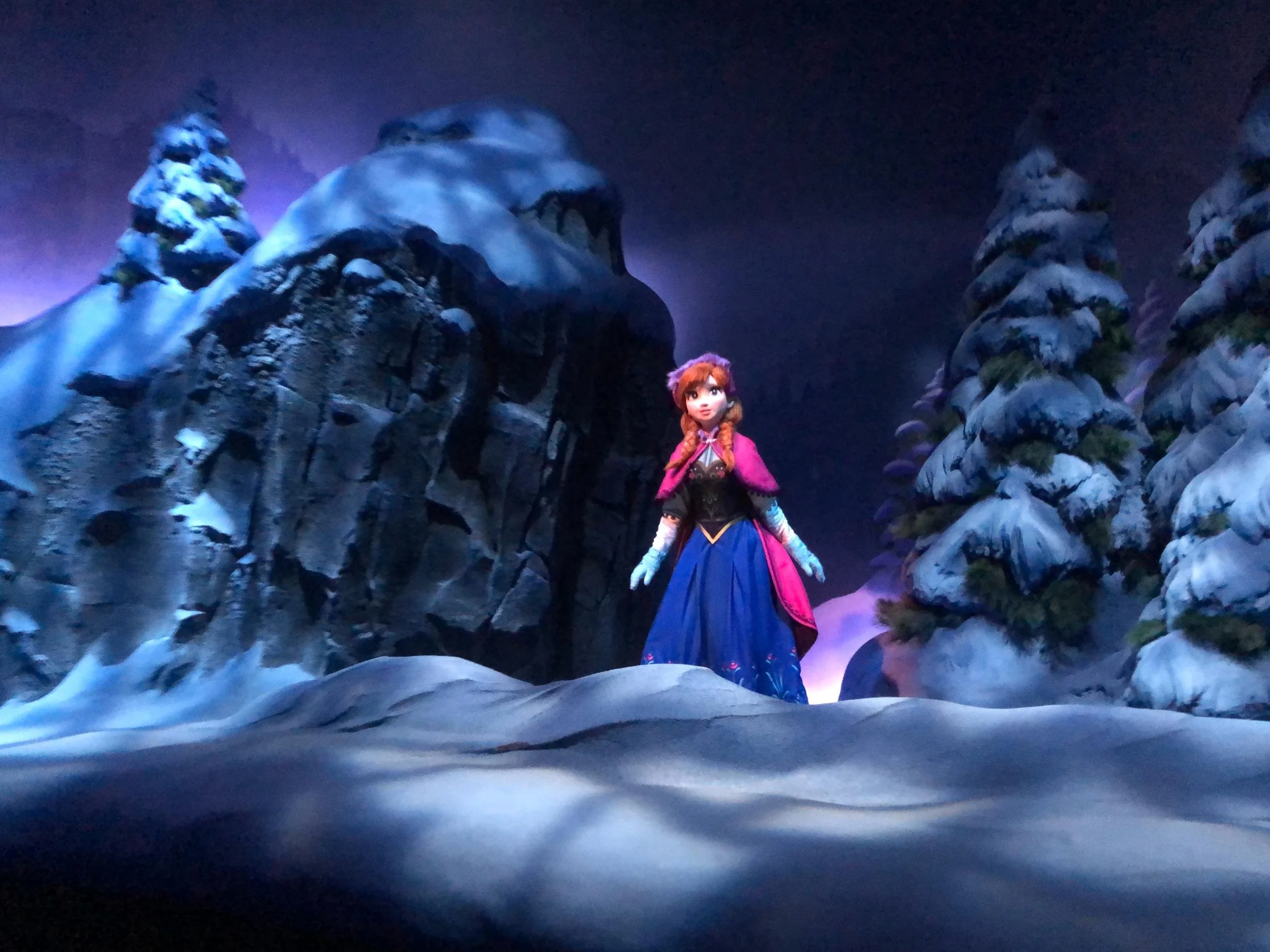 Fantasy-Springs-021-Anna-and-Elsa's-Frozen-Journey.jpg