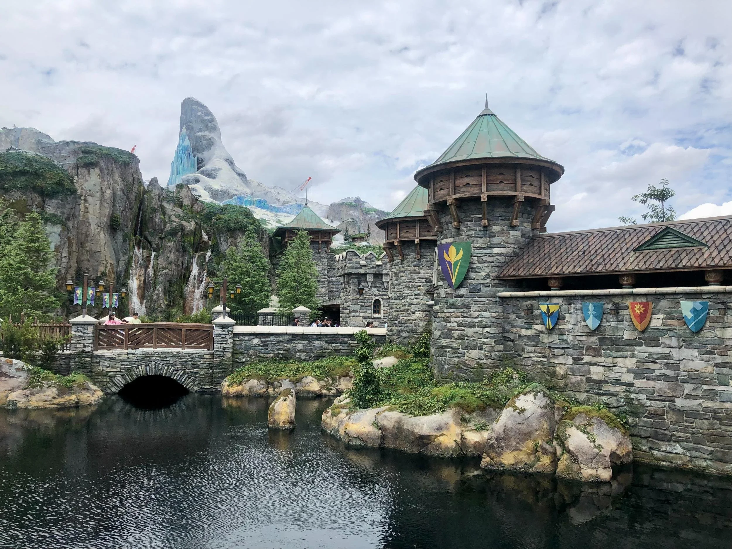 Fantasy-Springs-046-Frozen-Kingdom.jpg