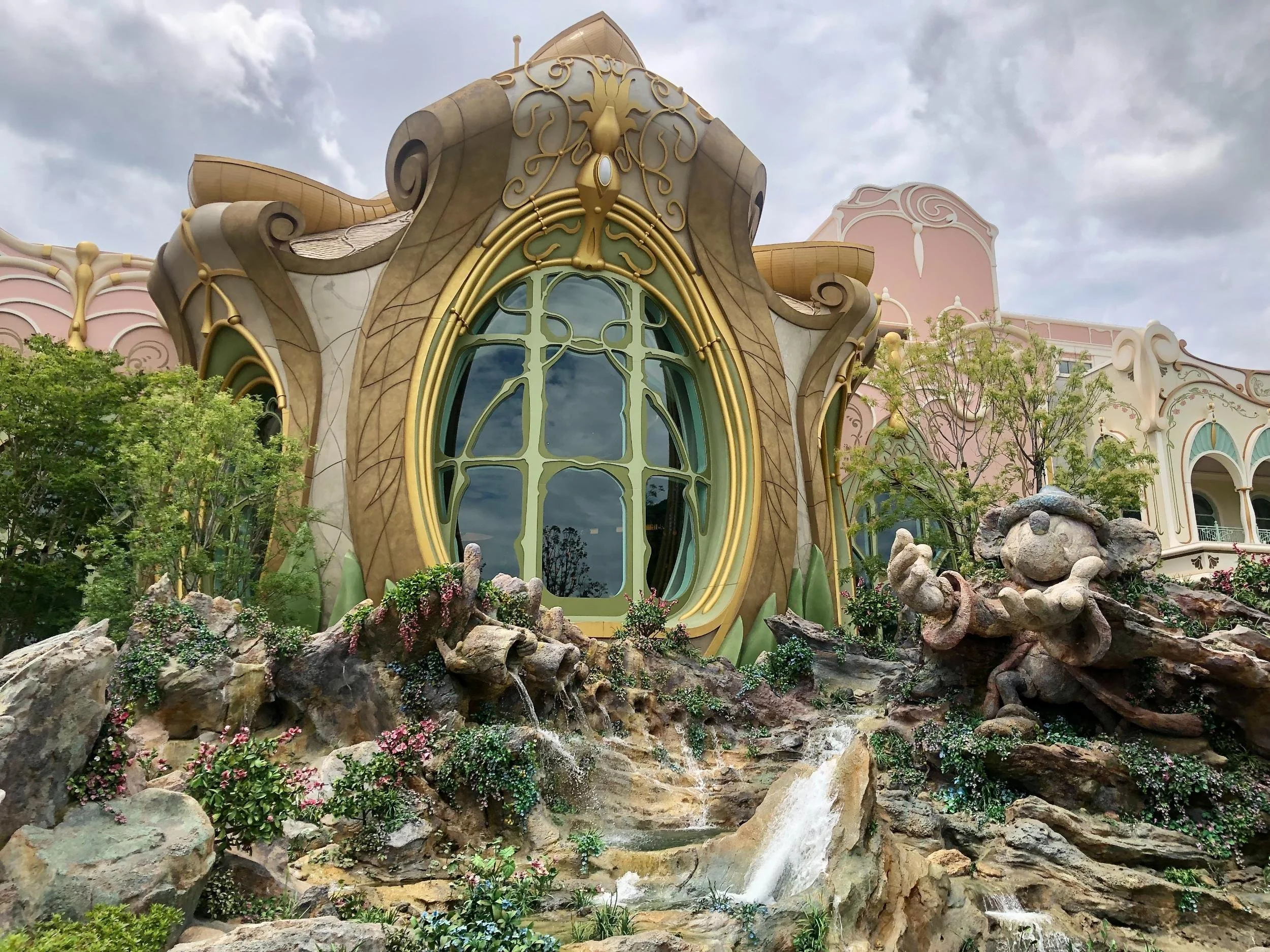 Fantasy-Springs-059-Hotel.jpg