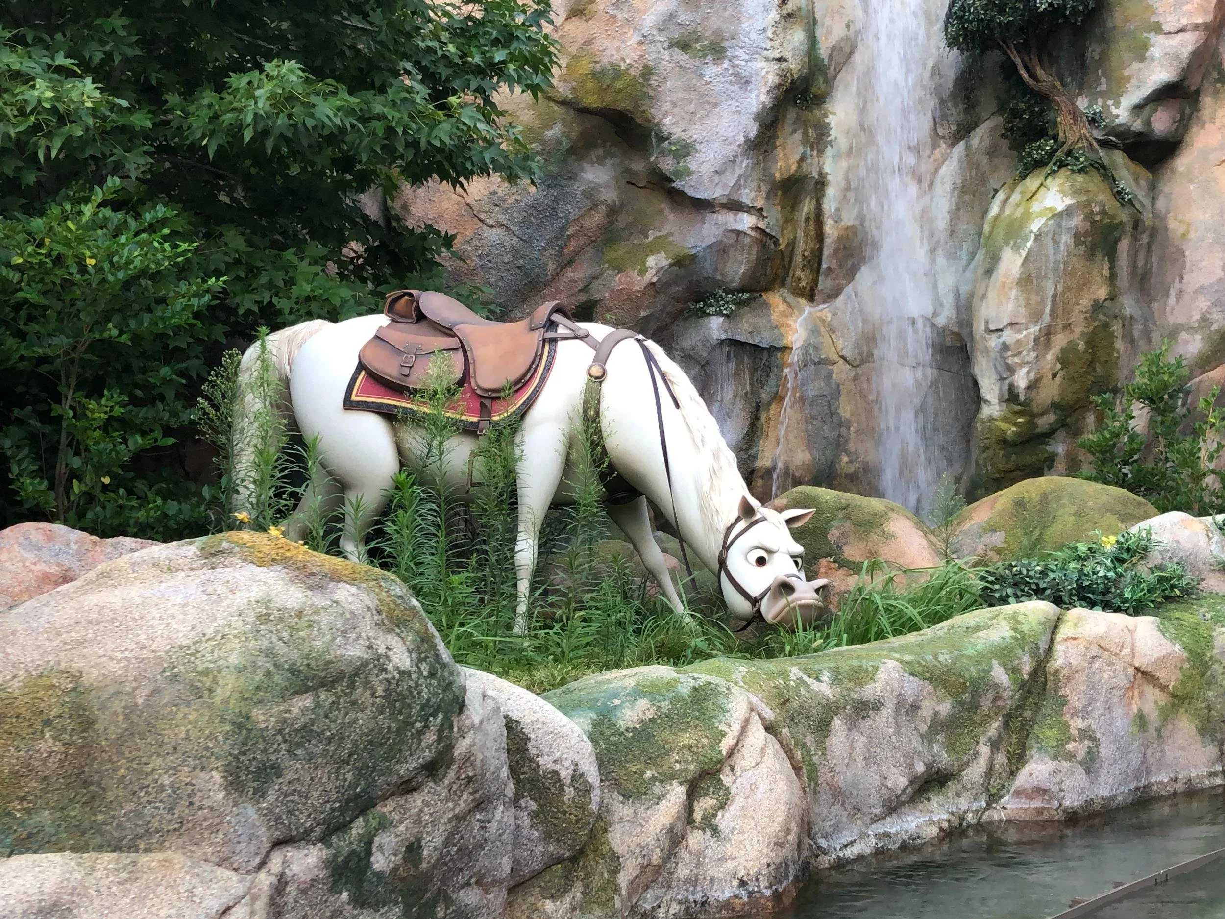 Fantasy-Springs-096-Rapunzel's-Lantern-Festival.jpg