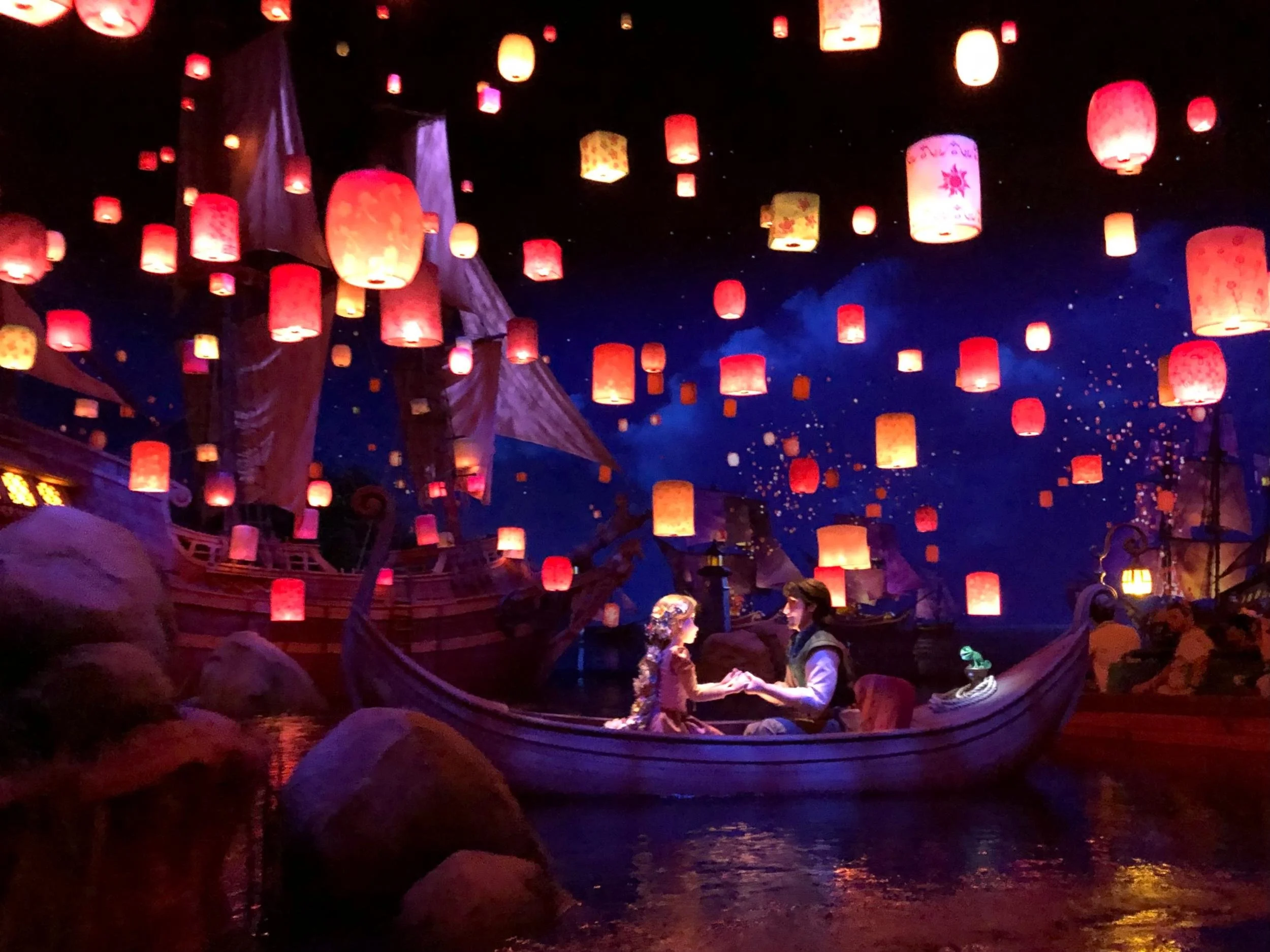 Fantasy-Springs-099-Rapunzel's-Lantern-Festival.jpg