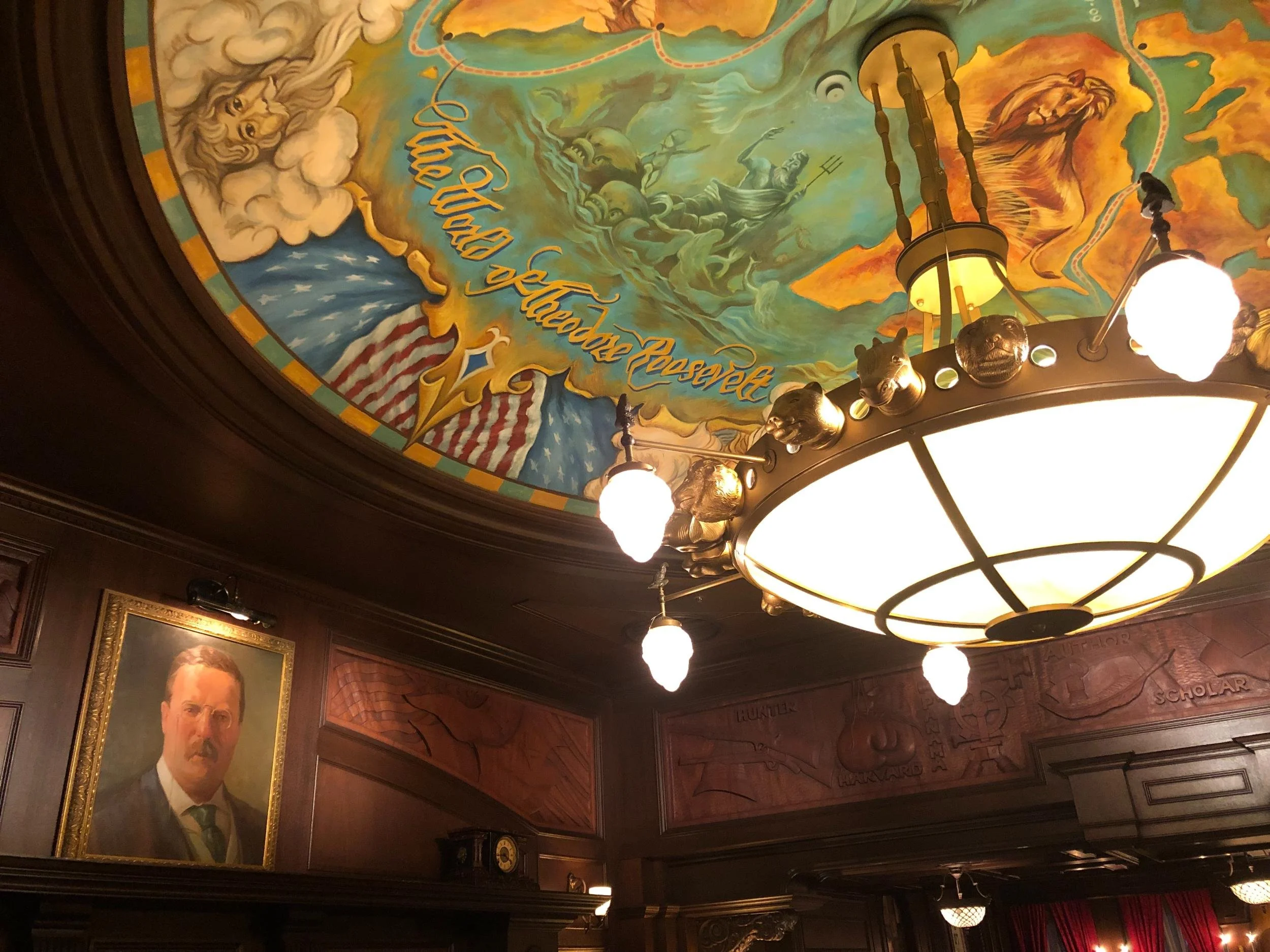 Fantasy-Springs-121-The-Teddy-Roosevelt-Lounge.jpg