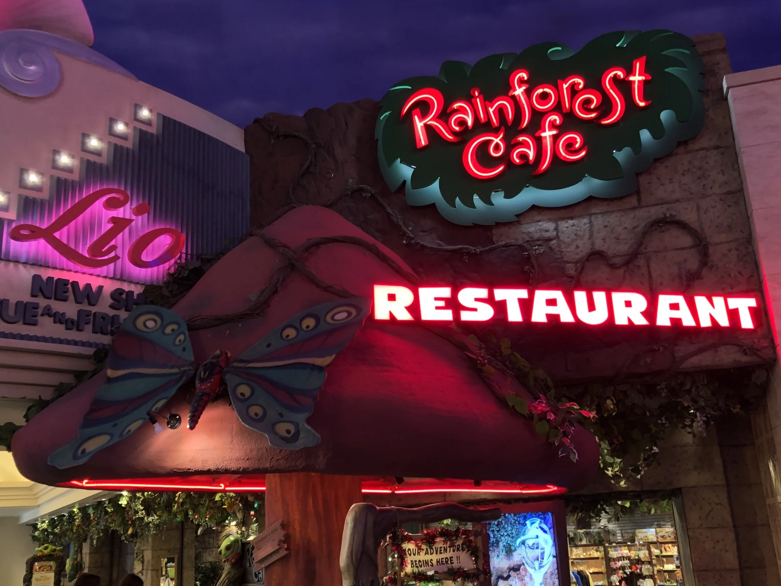 Ikspiari-20-Rainforest-Cafe.jpeg