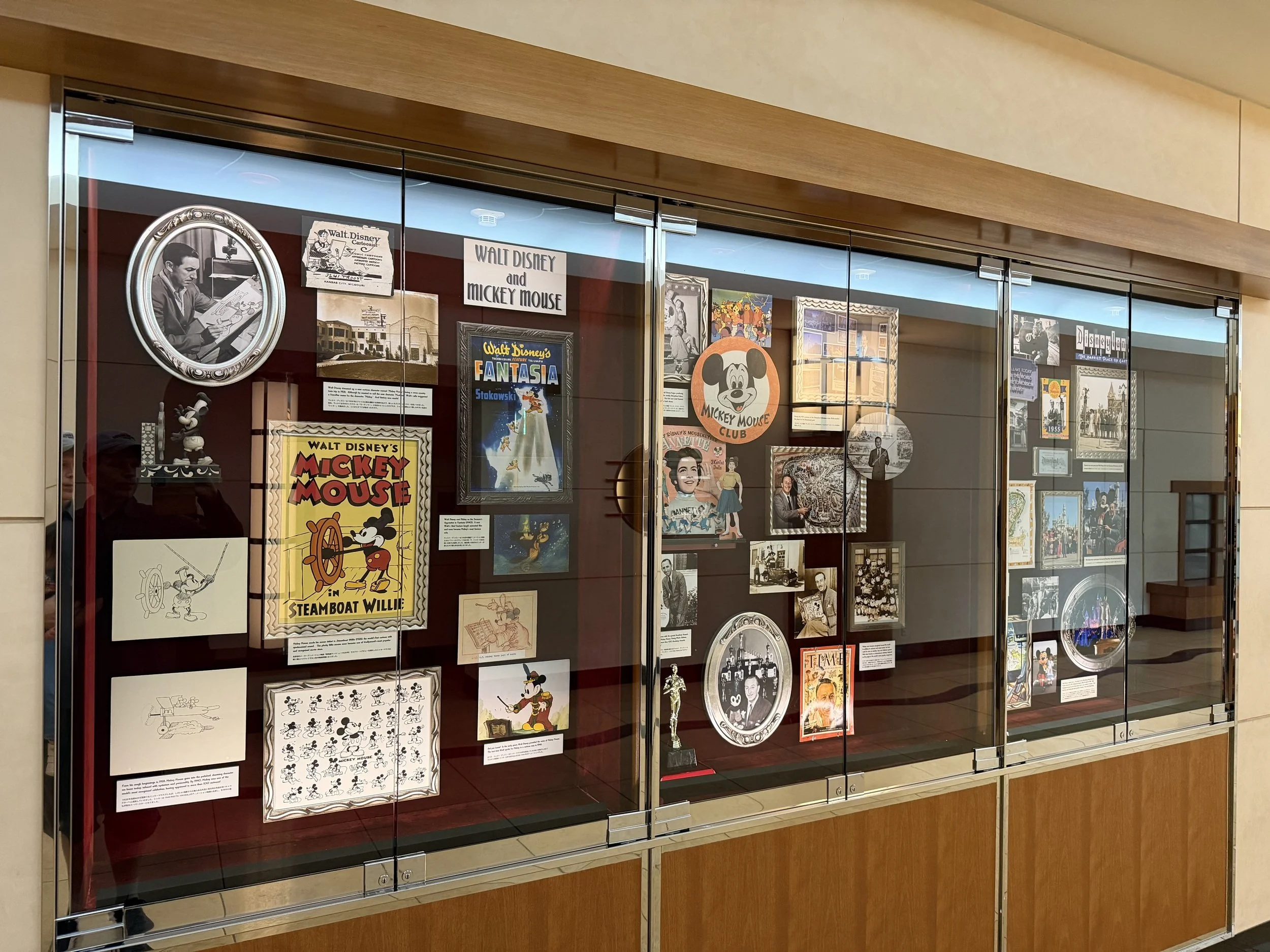 Ambassador-Hotel-2026-45-Memorabilia-Display.jpeg