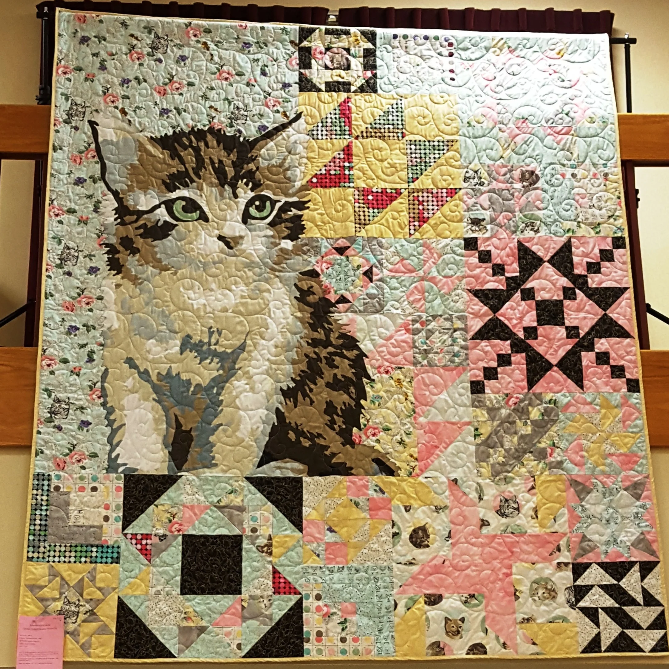 Gretchens Kitty watching over the show