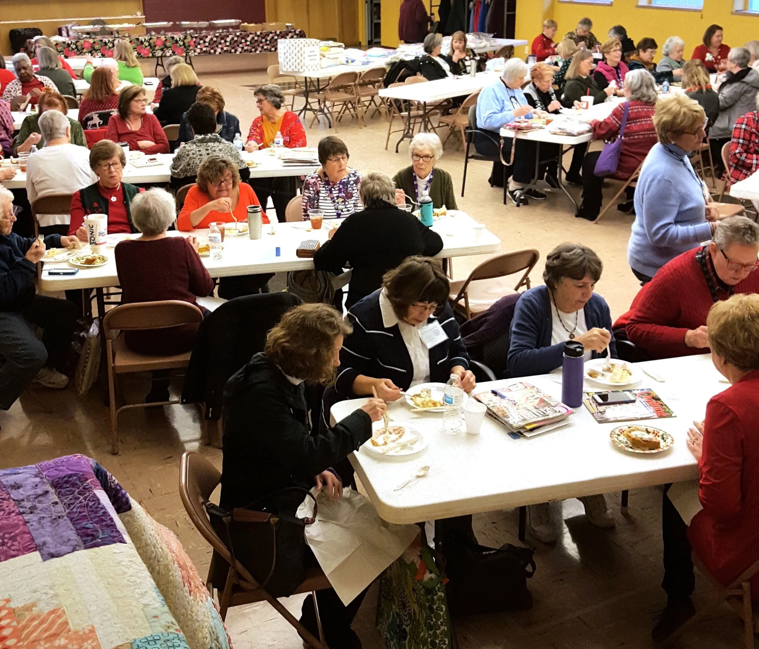 eating christmas dinner 1.jpg