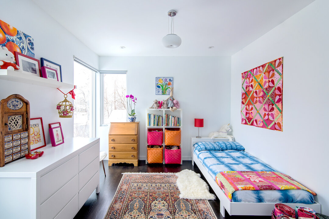 girl-room-persian-rug.jpg
