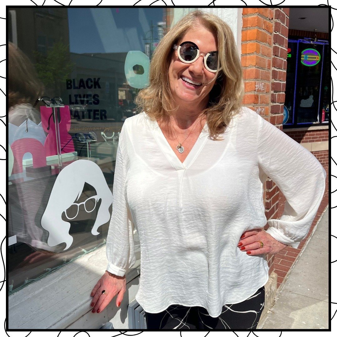 Joni's new &quot;Kubisme&quot; sunglasses are so good we thought &quot;why not get three?!&quot;⁠
⁠
@theoeyewear 🕶️🕶️🕶️
