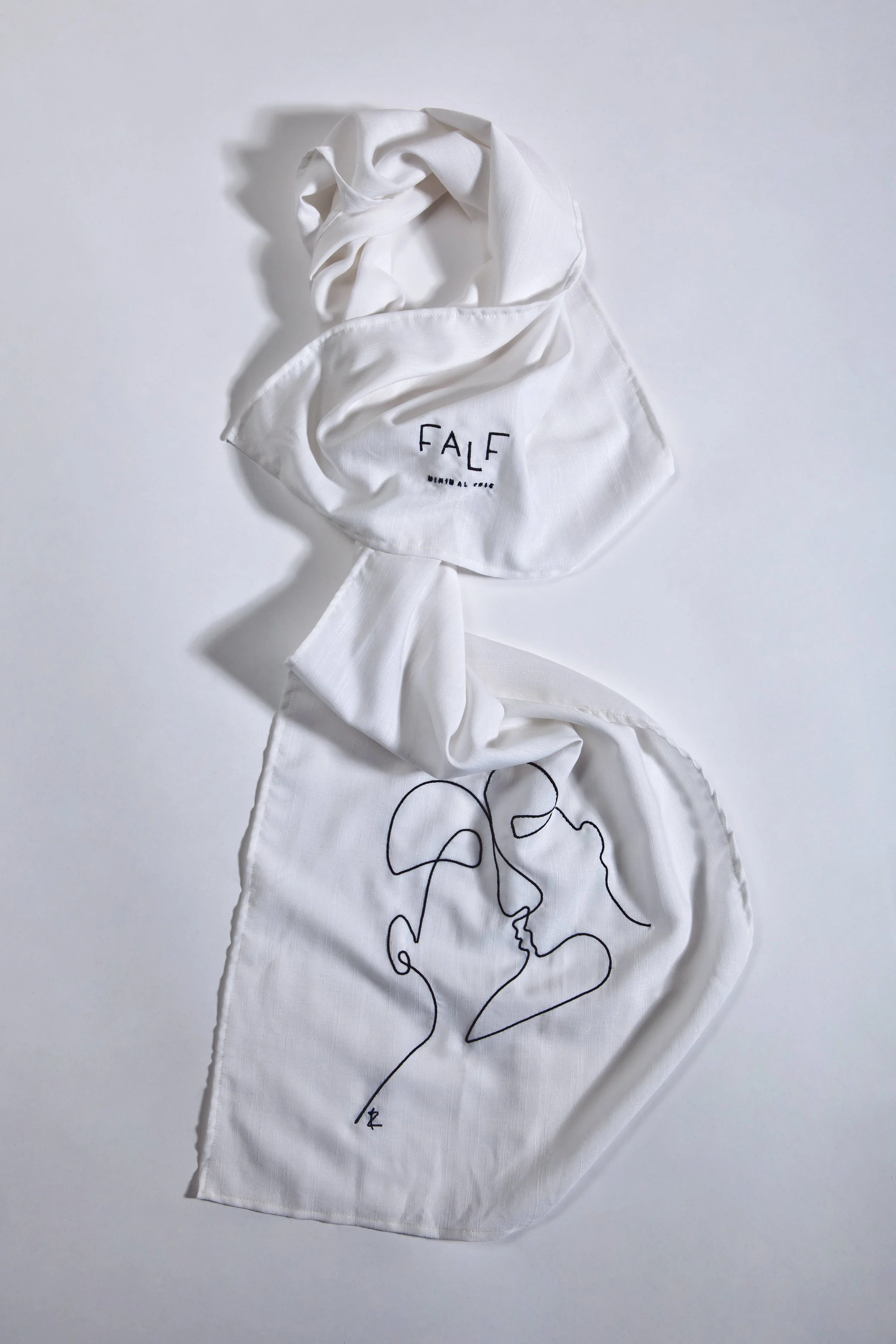 White scarf Phainō - Cycladic