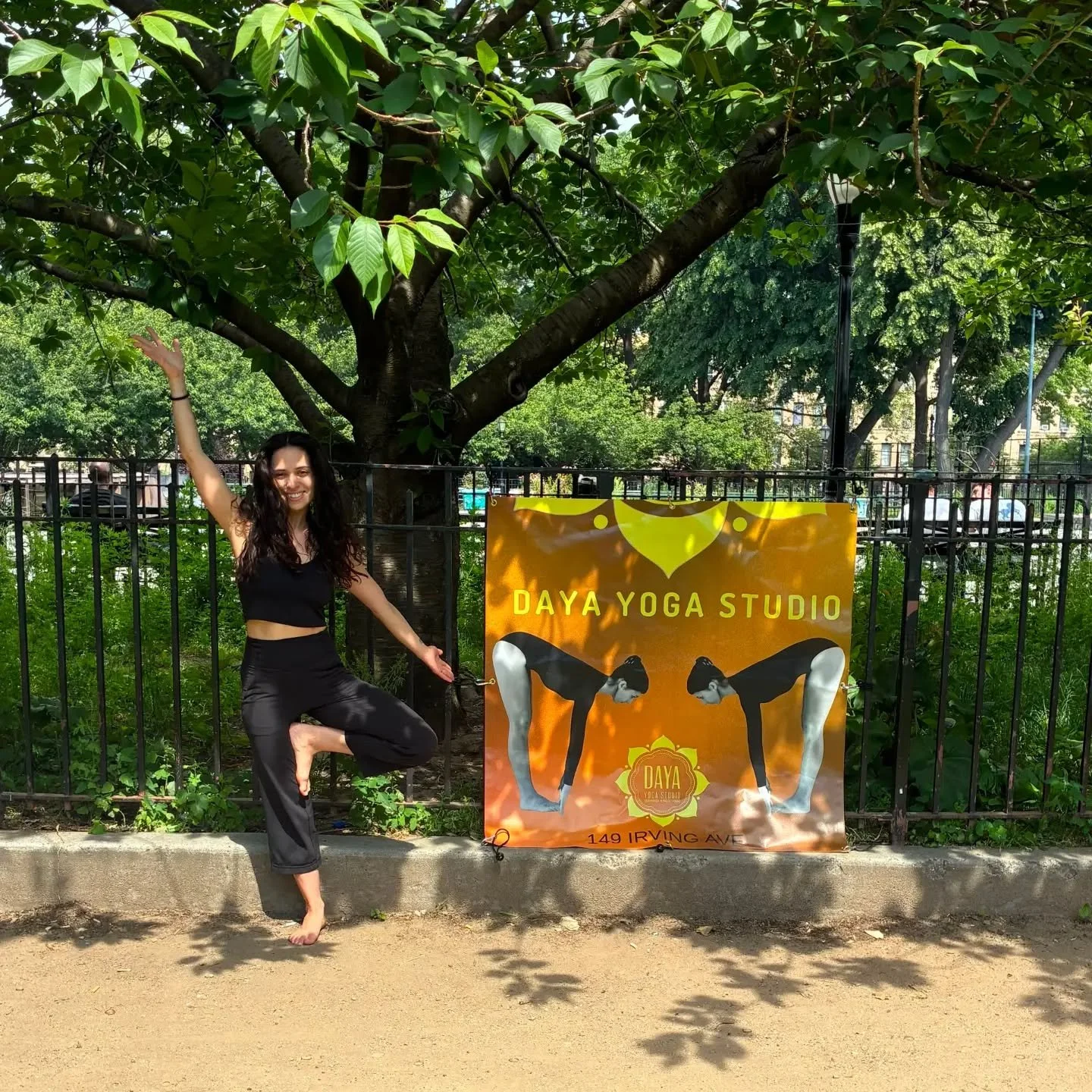 Find us every Saturday morning under the Daya tree at Maria Hernandez Park for our donation based Yoga in the Park series!! ☀️ 🐦🪱

Thank you @savannarosewellness for today's grounding class! We are now ready for the weekend ahead!!
