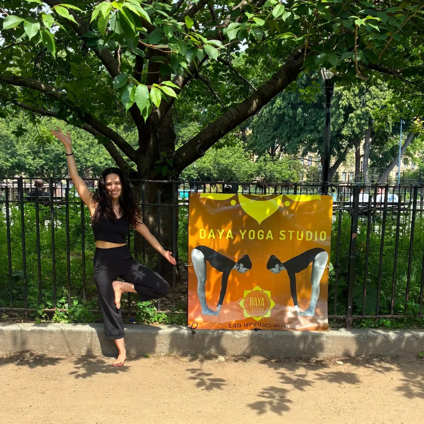 Find us every Saturday morning under the Daya tree at Maria Hernandez Park for our donation based Yoga in the Park series!! ☀️ 🐦🪱

Thank you @savannarosewellness for today's grounding class! We are now ready for the weekend ahead!!