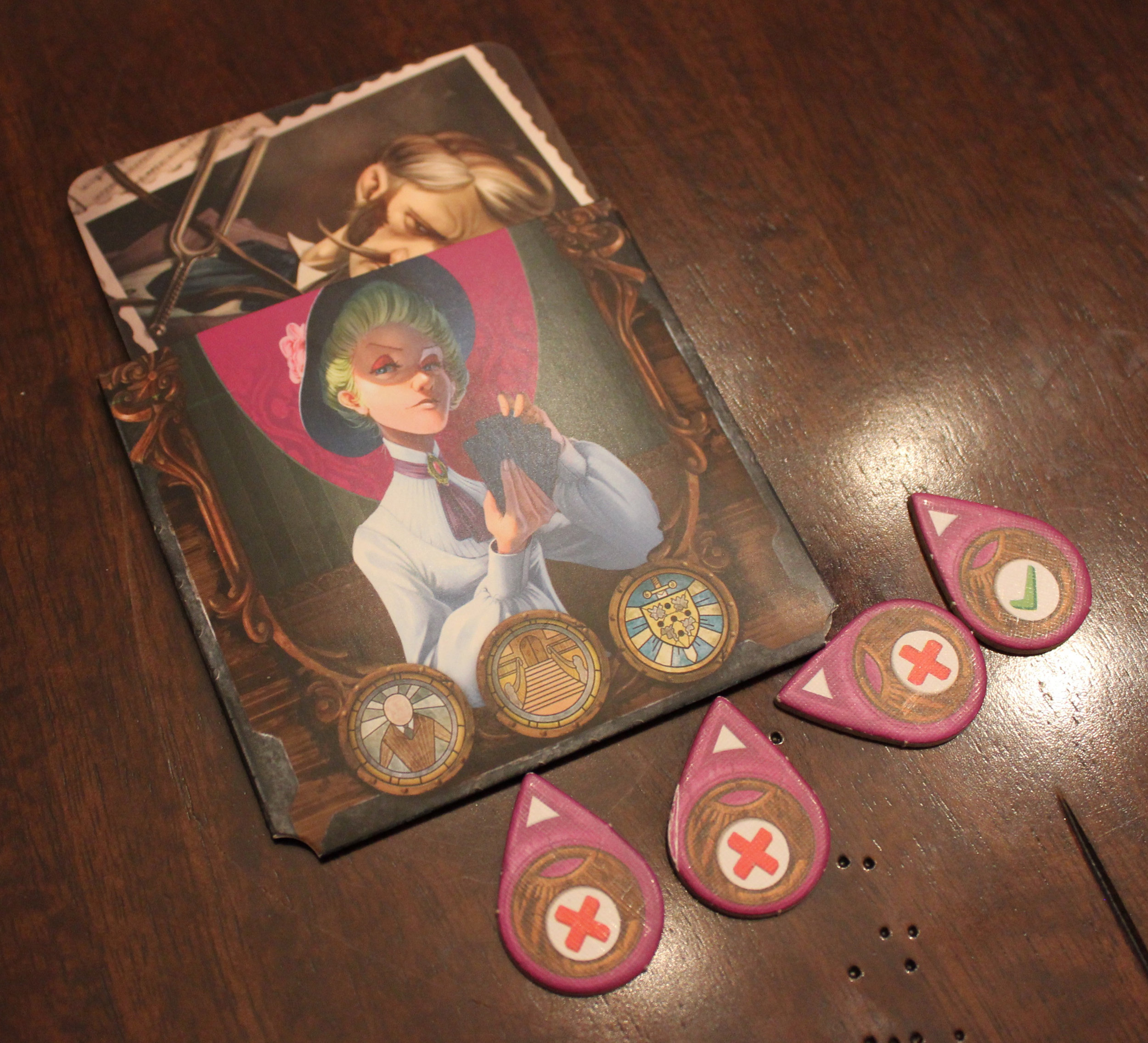 A player who has already found their person (note the card tucked inside).