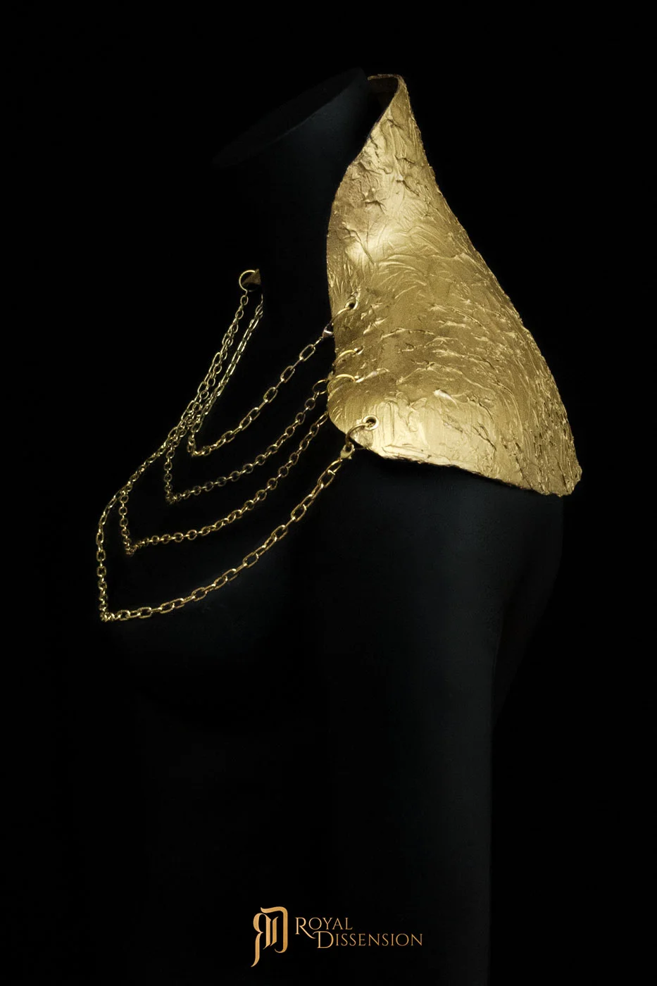 Priest-collar-perfection-side.jpg