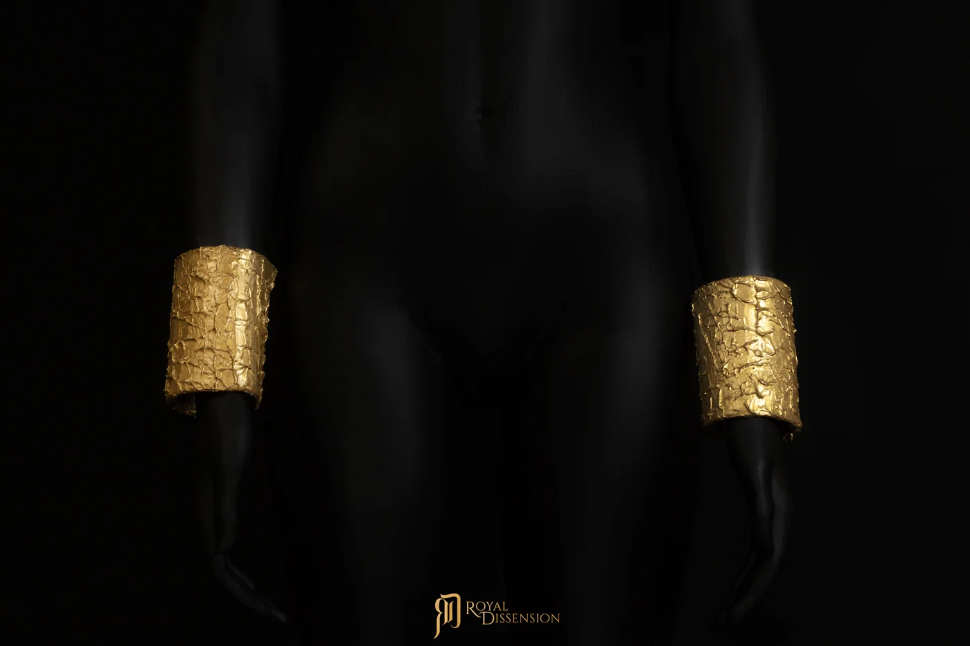 royal-dissension-priest-mini-bracers2.jpg