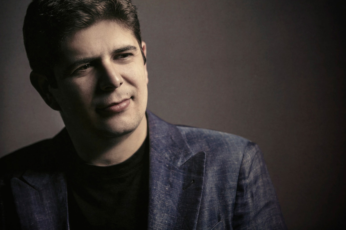 JAVIER PERIANES piano