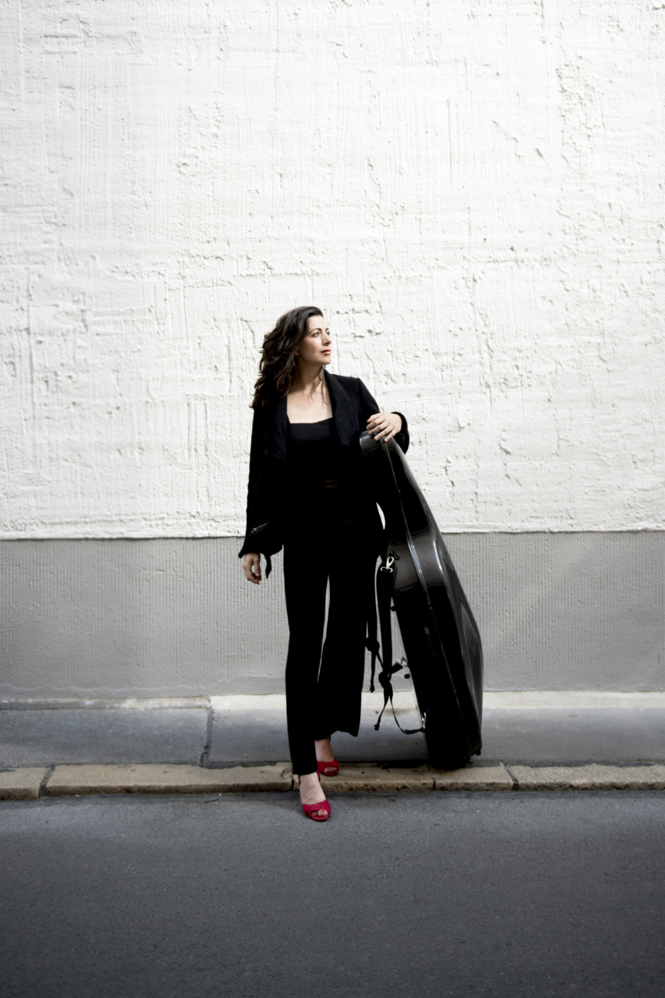 LARA ST. JOHN