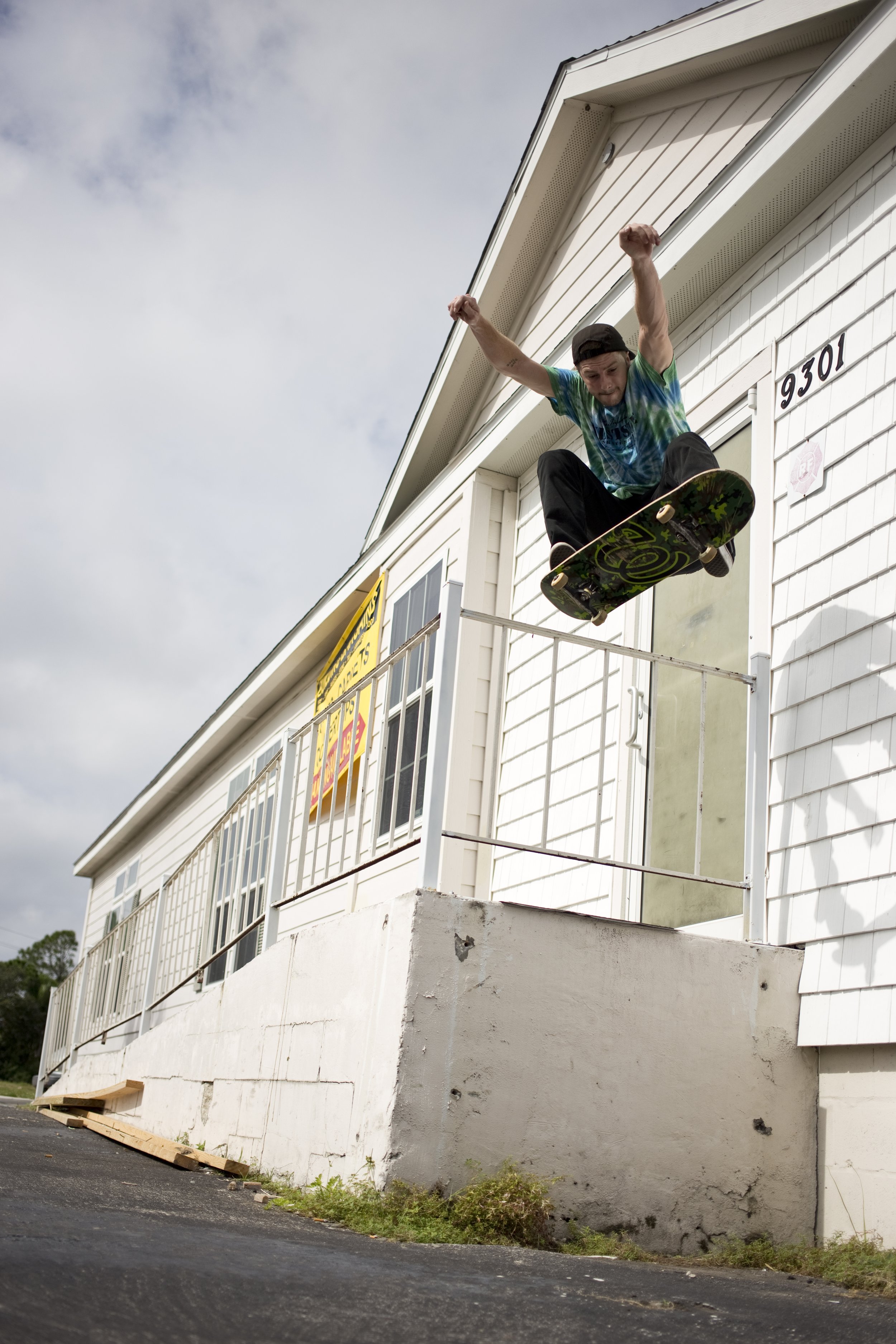 Nico bump to bar huge.jpg