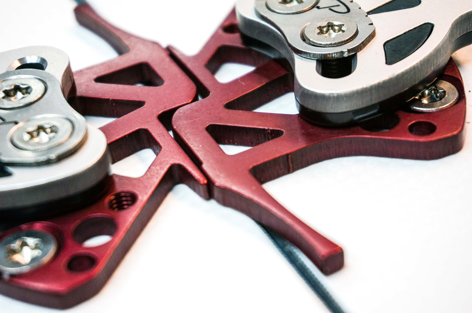 6-lobe stainless steel hardware. We don't skimp on any of our materials and that includes hardware. Phantom products are sold with 6-lobe stainless steel mounting hardware for strip-free assembly and adjustments. Our new fixed angle Solo Cleats take this to the next level featuring colored titanium hardware.