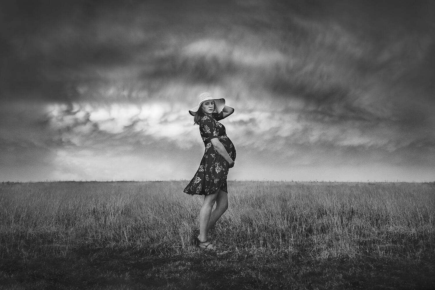 maternity-photo-clouds-emily-bien-photography.jpg