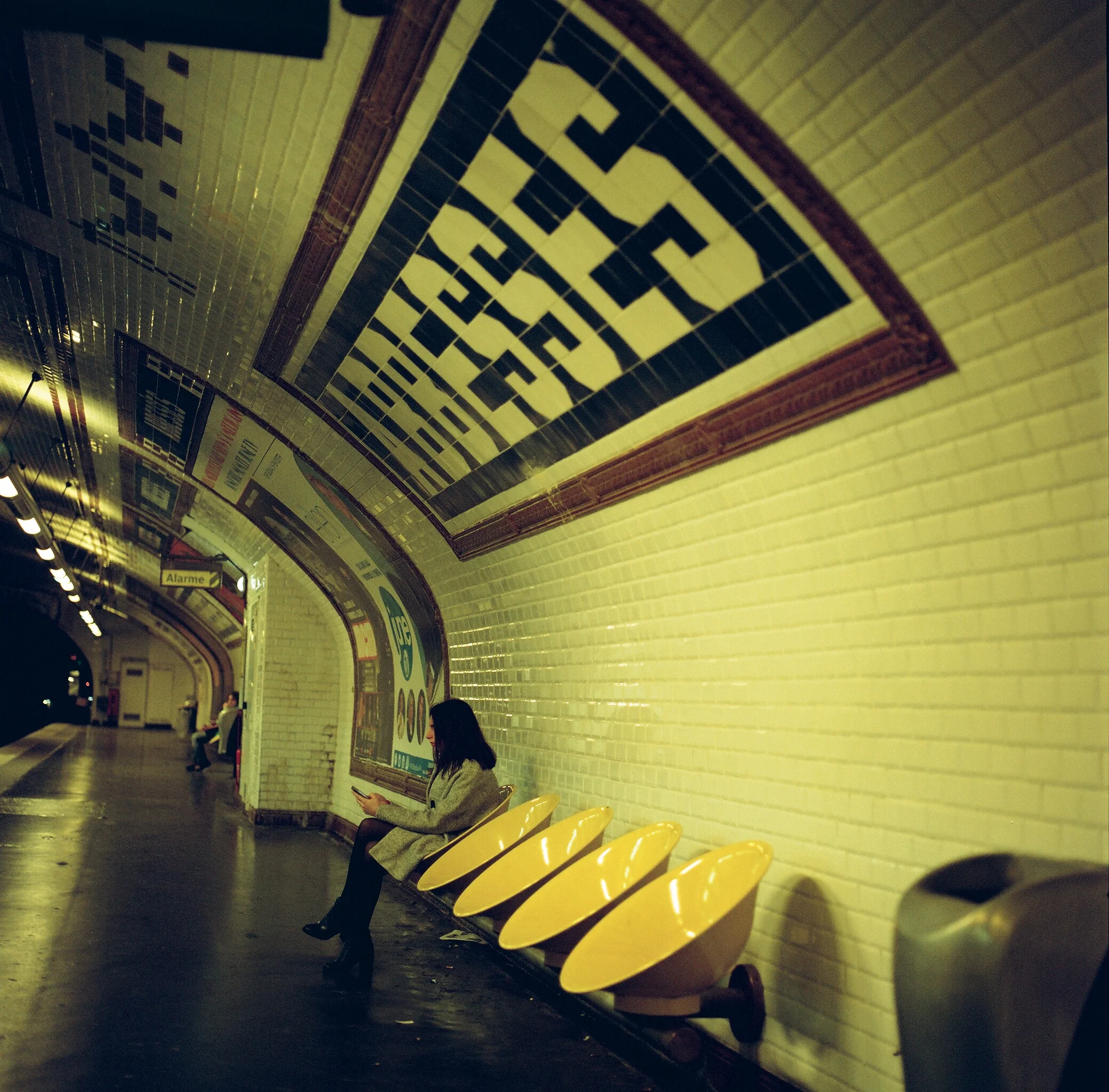 Abbesses. Ligne 12.