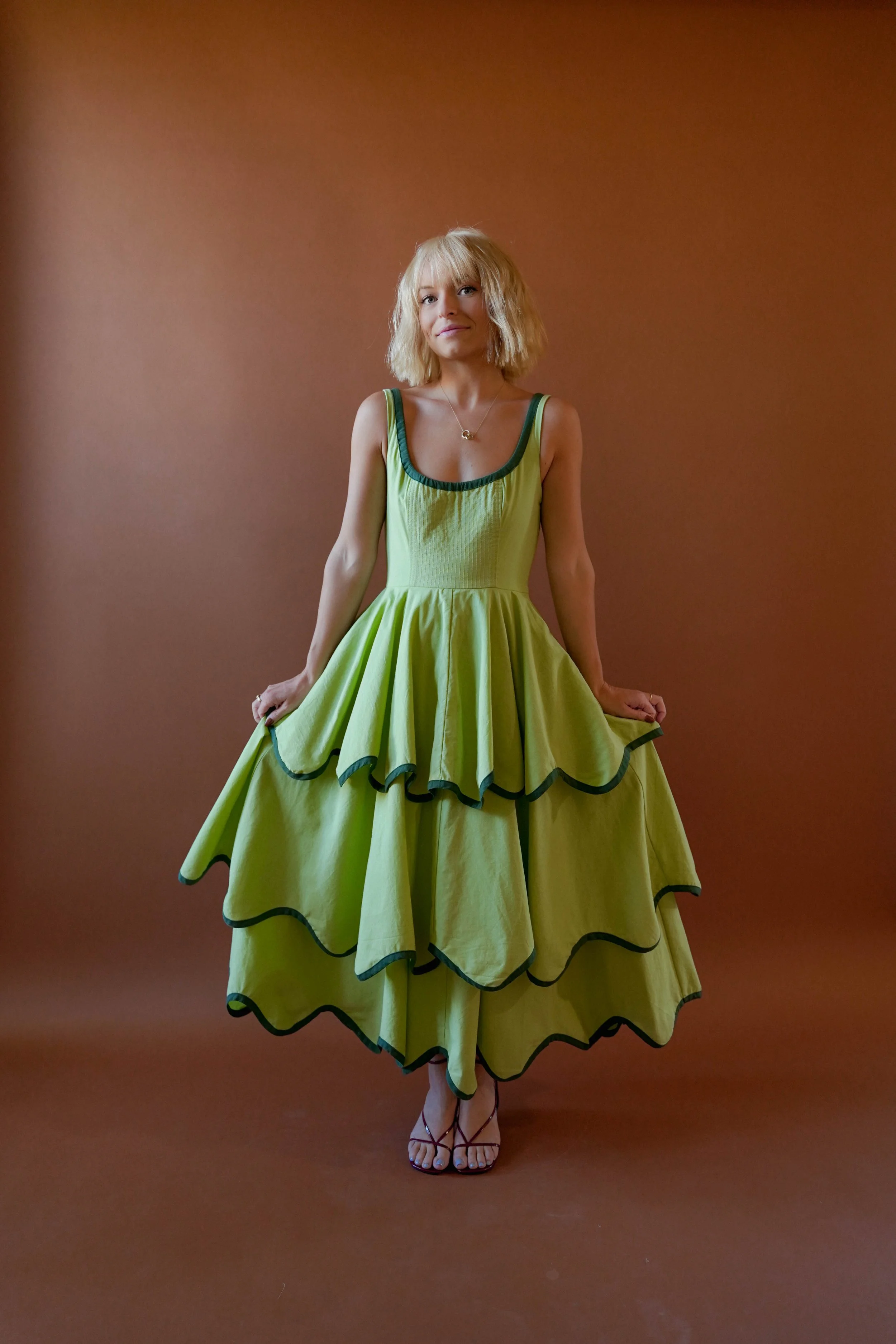 green emerald velvet dress Maliparmi main image 1