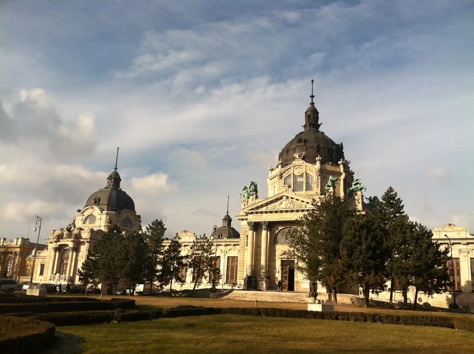 The team visited the Szechenyi Thermal Bath in Budapest, Hungary. (Photo courtesy Julian Kell)