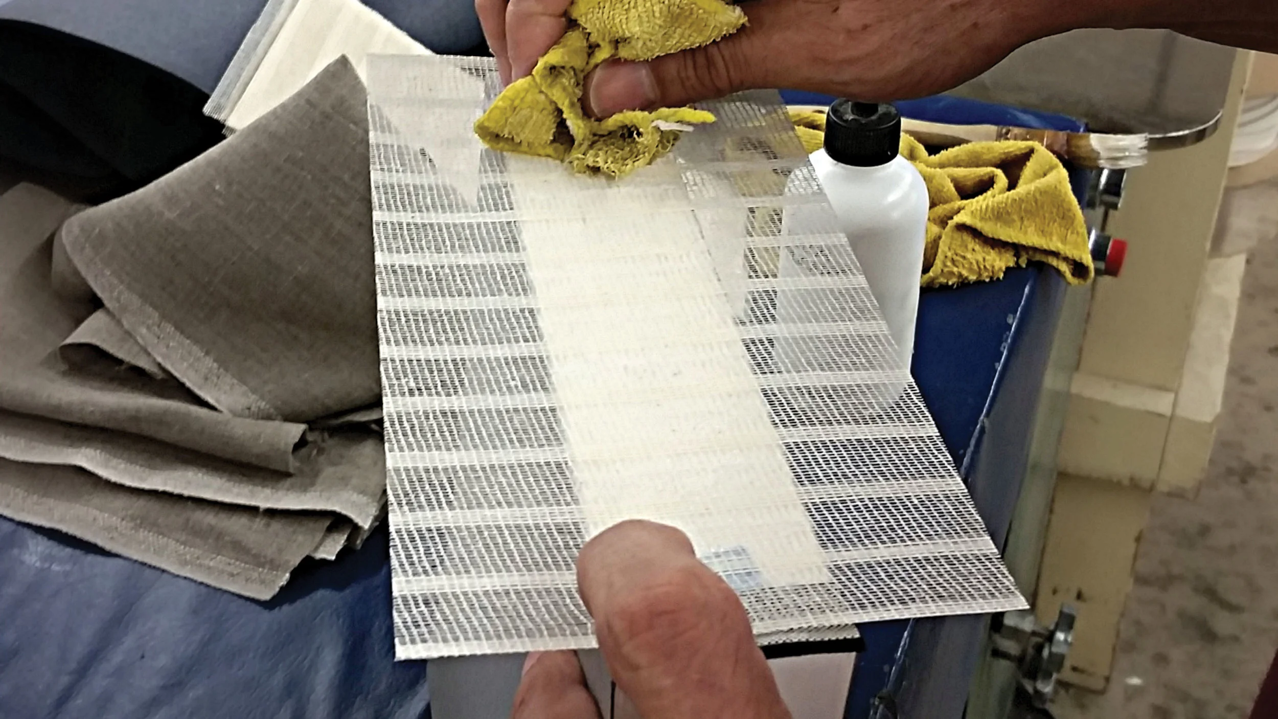 Assembling the individual book blocks. 