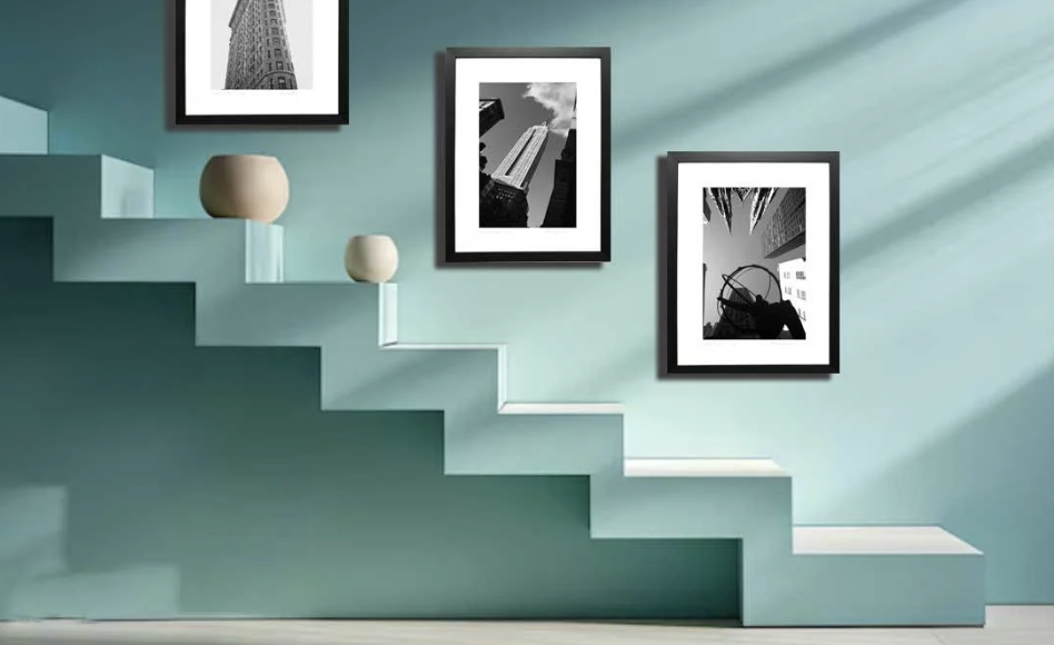 Black and white prints of New York.