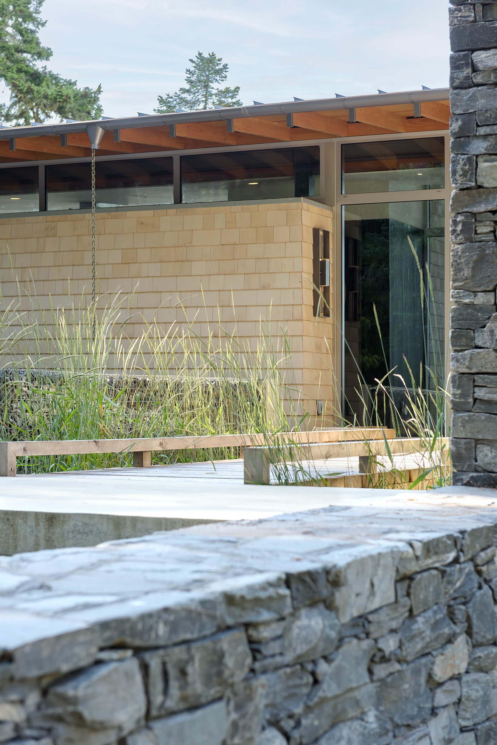josh_harvey_Sooke_Beach_House_entry.jpg